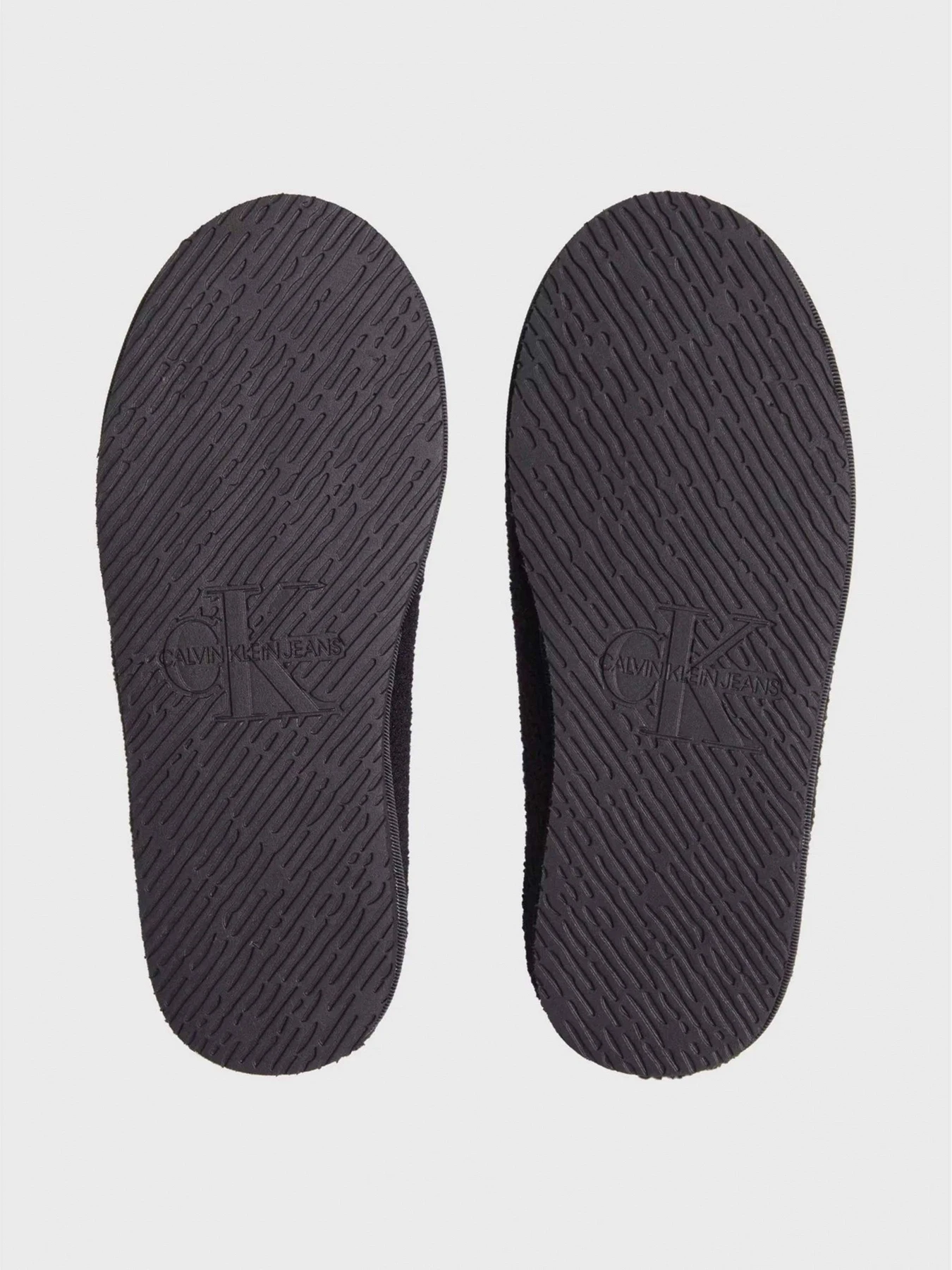 Тапки Calvin Klein модель YW0YW01157-BEH Тапки Calvin Klein модель YW0YW01157-BEH Фото