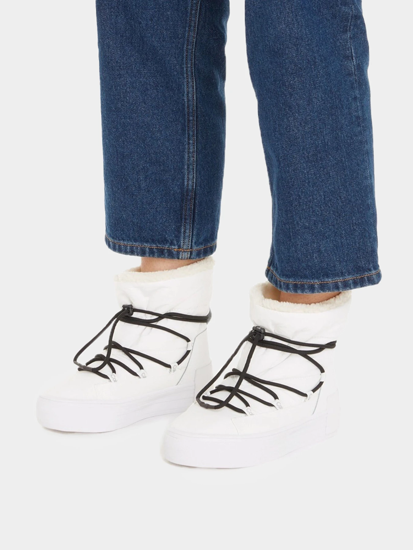 Ботинки и сапоги Calvin Klein модель YW0YW01181-YBR Ботинки и сапоги Calvin Klein модель YW0YW01181-YBR Фото