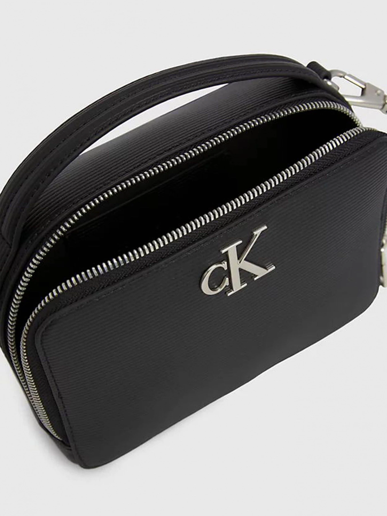 Сумки Calvin Klein модель K60K611222-BDS Сумки Calvin Klein модель K60K611222-BDS Фото