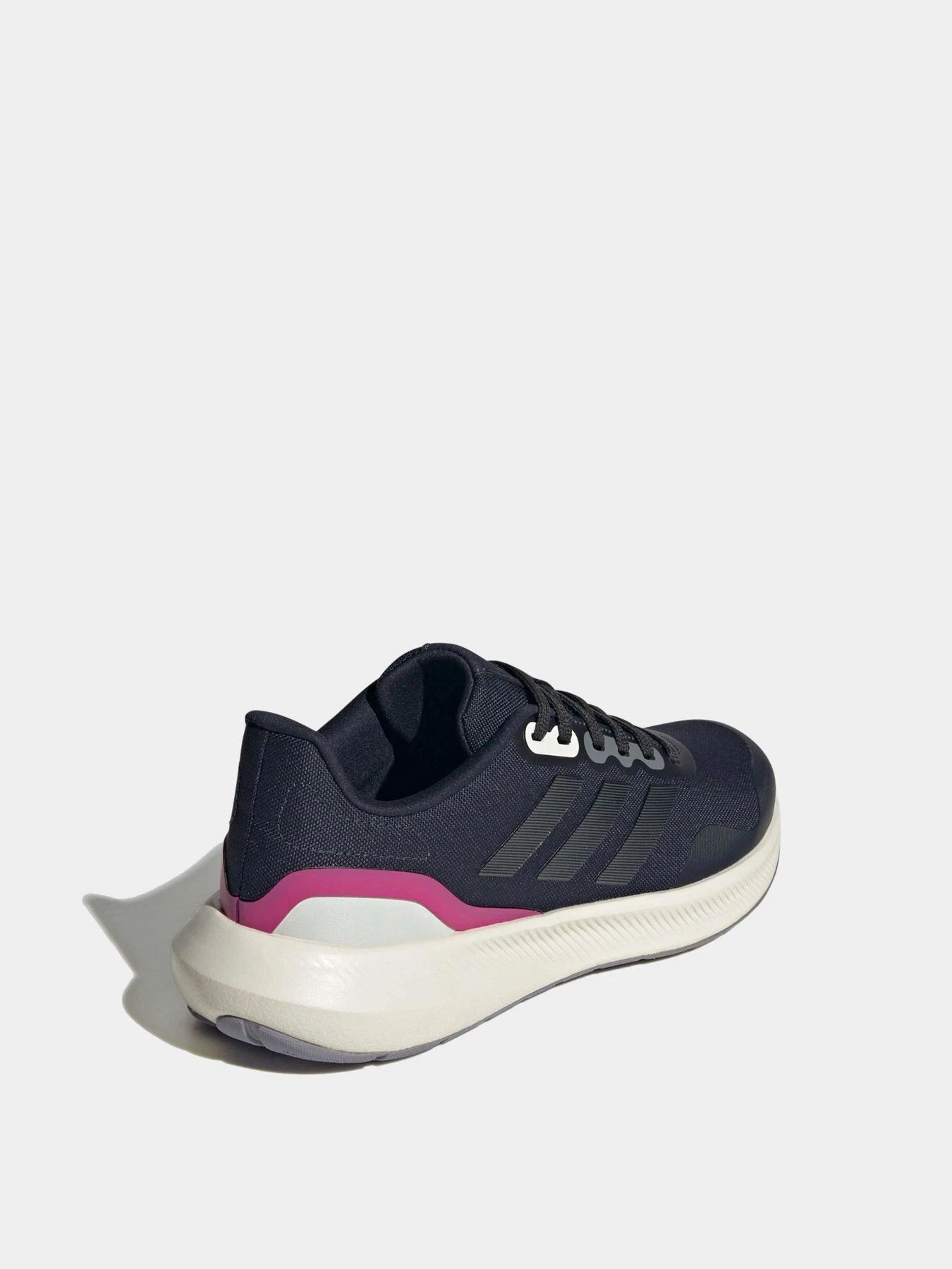 Кроссовки Adidas модель HP7567 Кроссовки Adidas модель HP7567 Фото