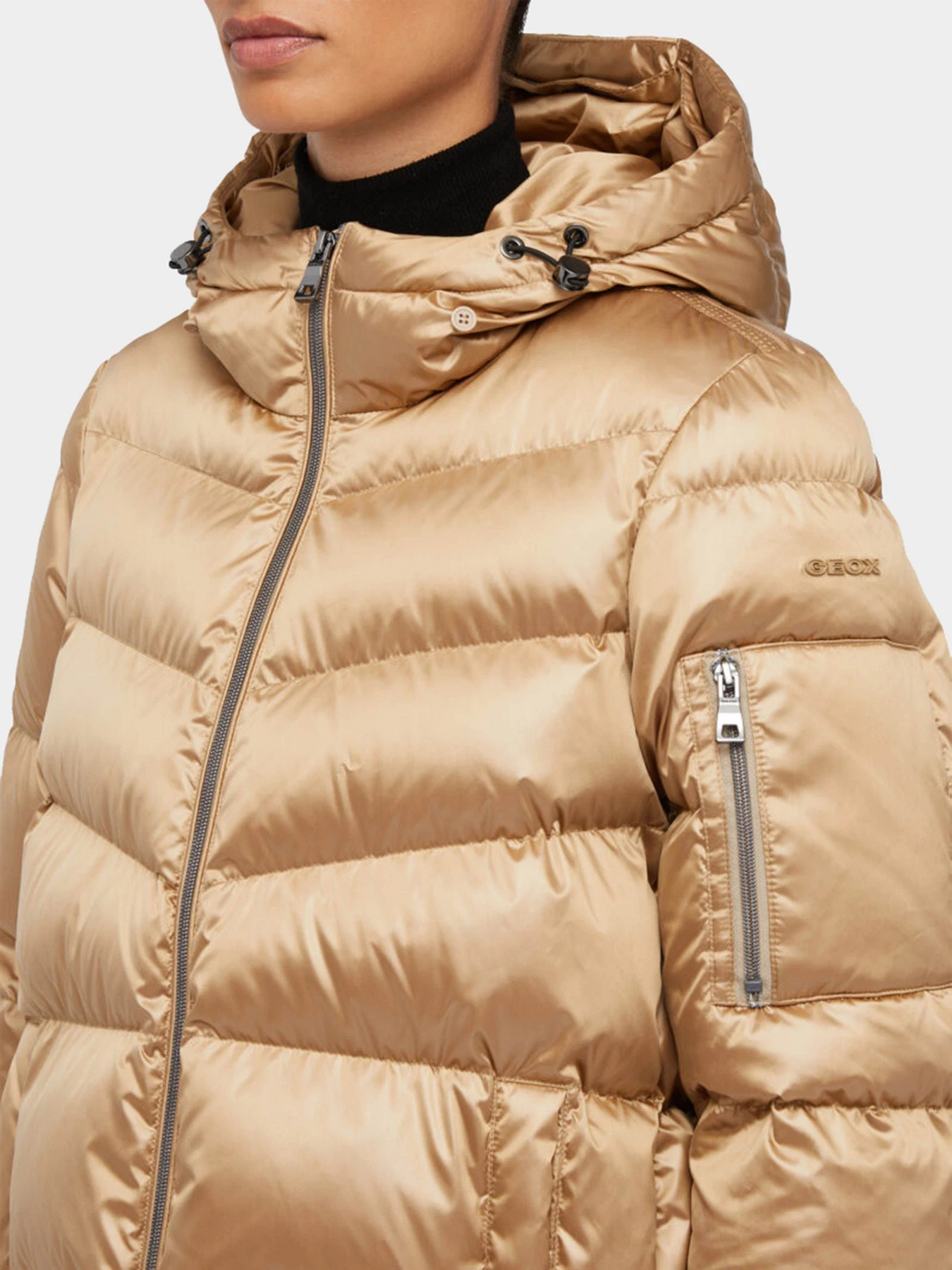Куртки и дубленки Geox модель W3628S-T3013-F5233 Куртки и дубленки Geox модель W3628S-T3013-F5233 Фото