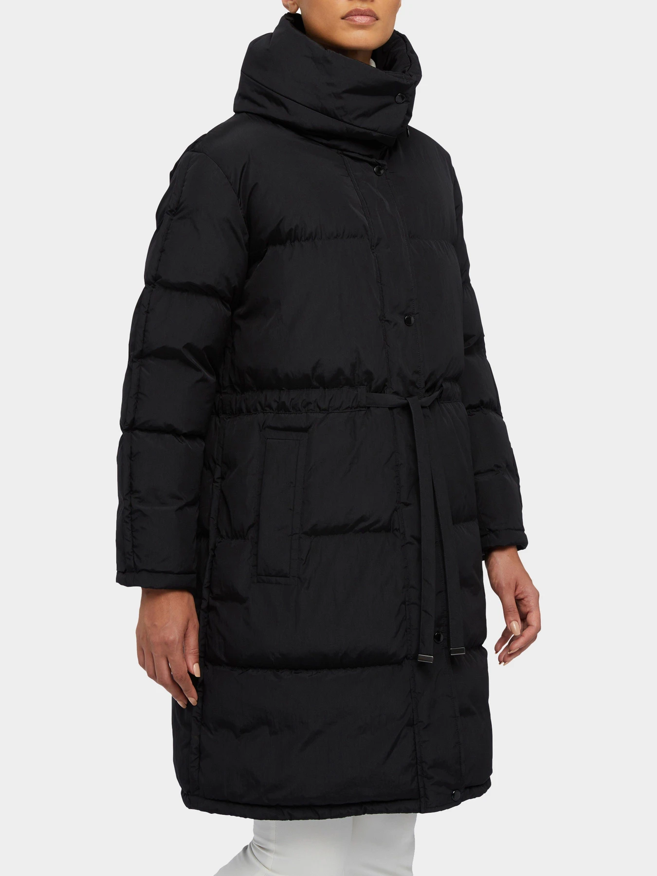 Куртки и дубленки Geox модель W3628N-T2850-F9000 Куртки и дубленки Geox модель W3628N-T2850-F9000 Фото