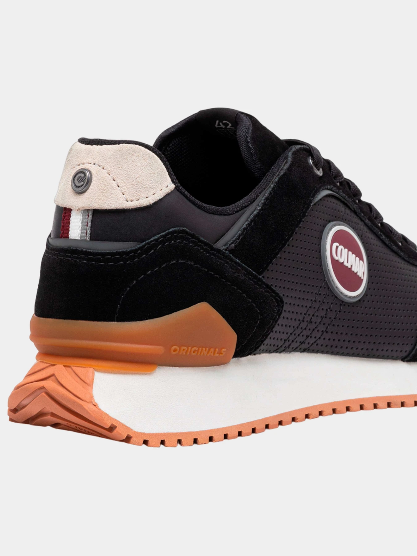 Кроссовки Colmar модель TRAVIS PLUS-D-027 Кроссовки Colmar модель TRAVIS PLUS-D-027 Фото