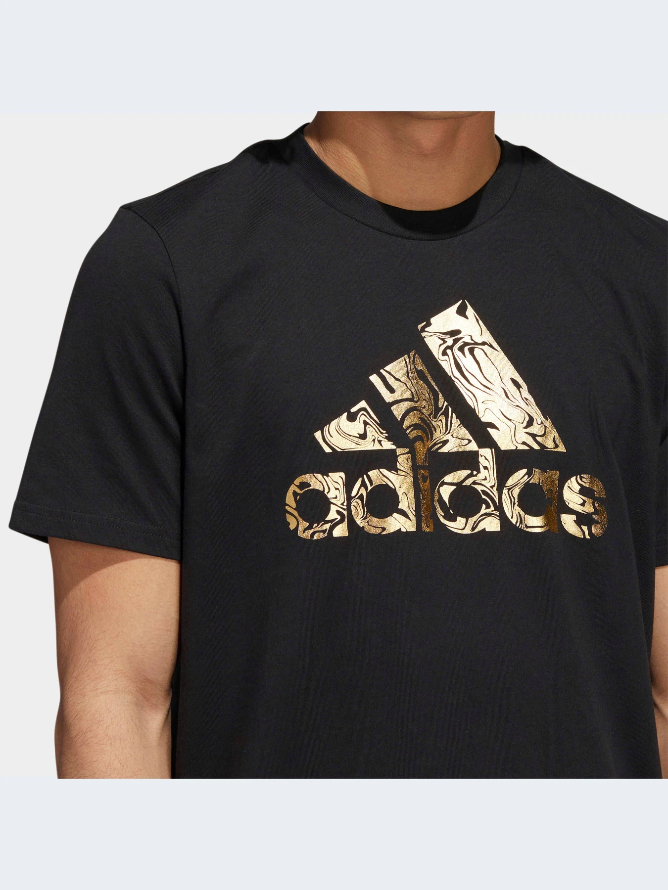 Футболки и поло Adidas Graphics модель HK9157-KZ Футболки и поло Adidas Graphics модель HK9157-KZ Фото