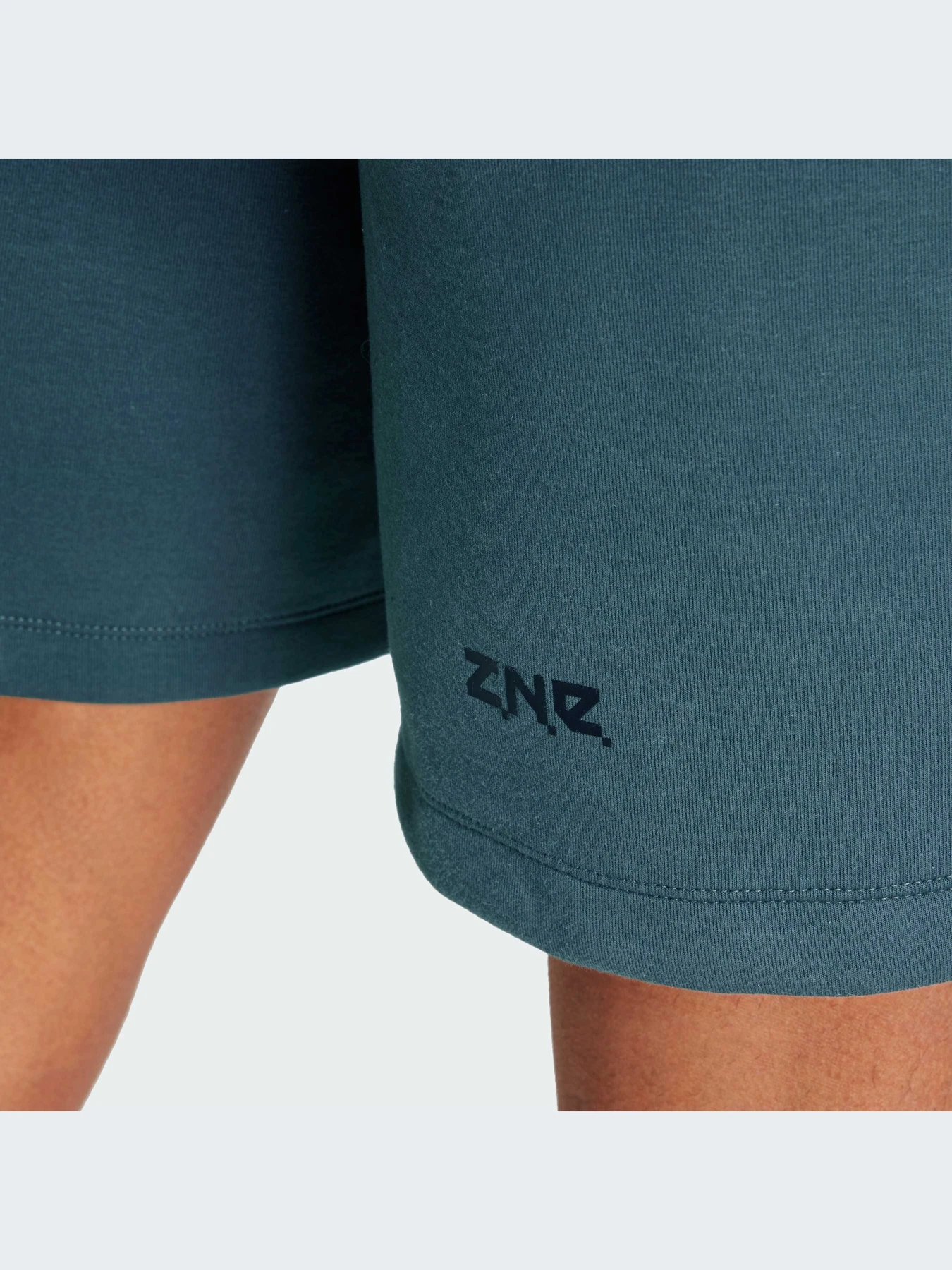 Шорты Adidas ZNE модель IS8359-KZ Шорты Adidas ZNE модель IS8359-KZ Фото