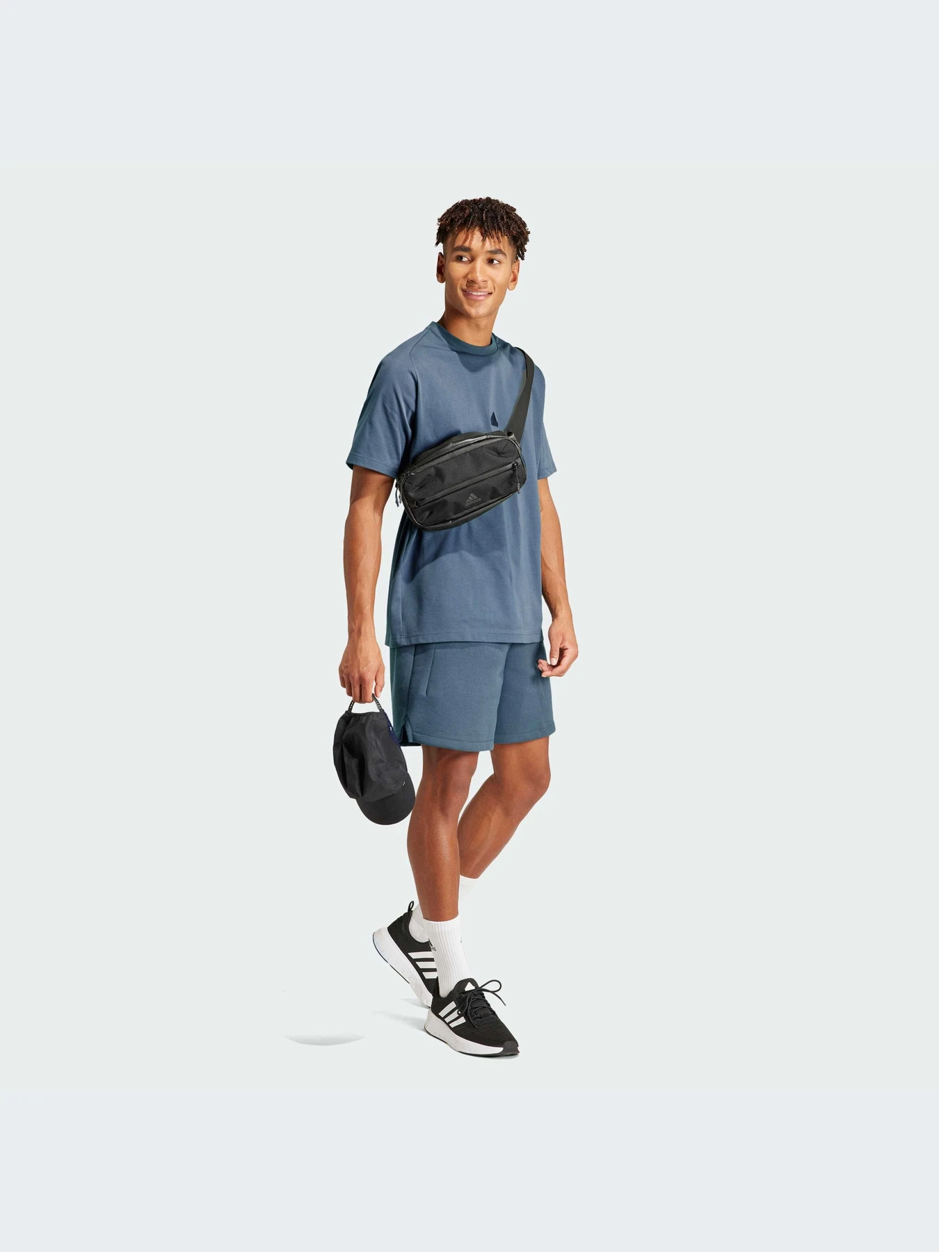 Шорты Adidas ZNE модель IS8359-KZ Шорты Adidas ZNE модель IS8359-KZ Фото