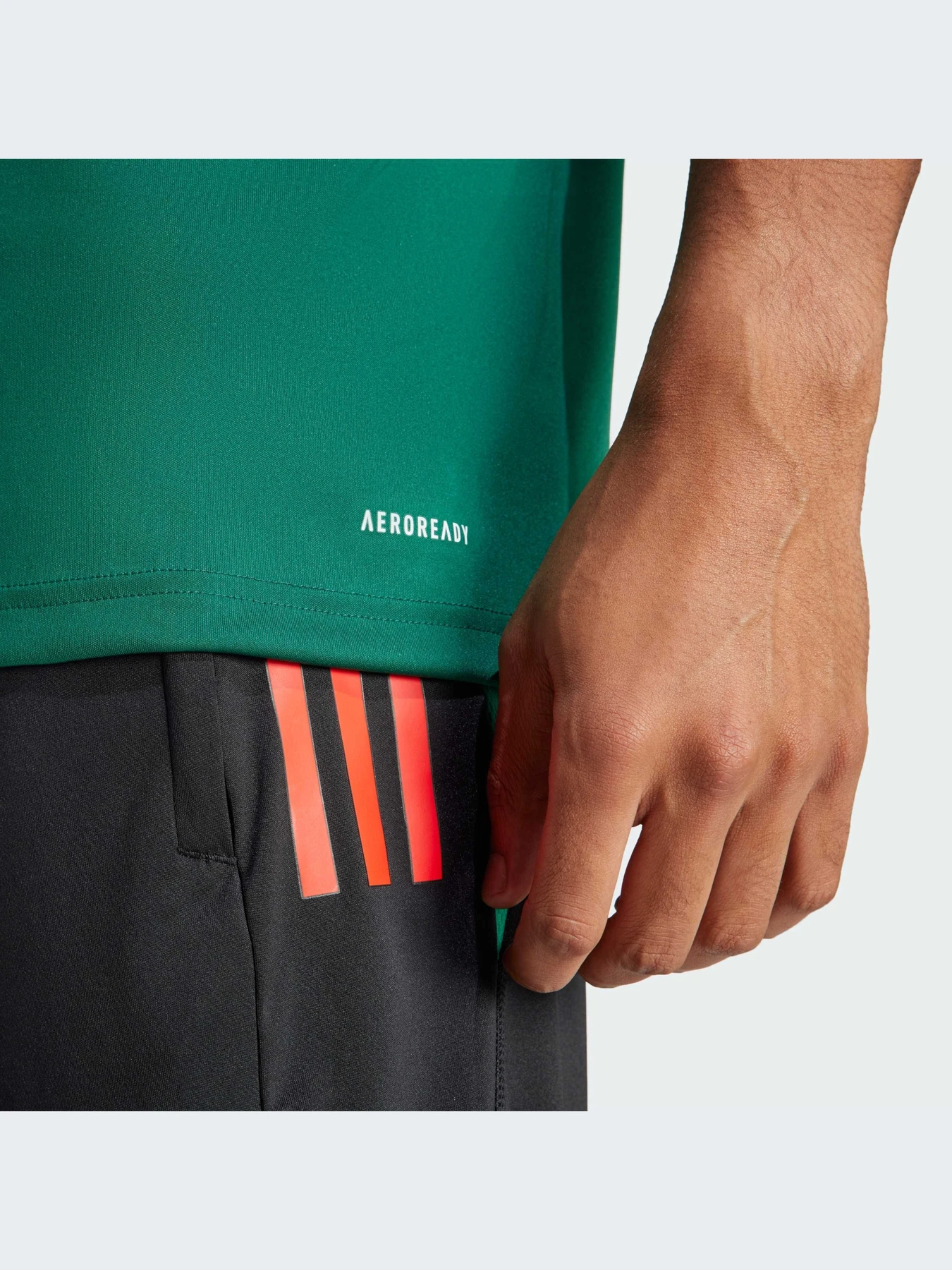 Футболки и поло Adidas Tiro модель IQ1527-KZ Футболки и поло Adidas Tiro модель IQ1527-KZ Фото
