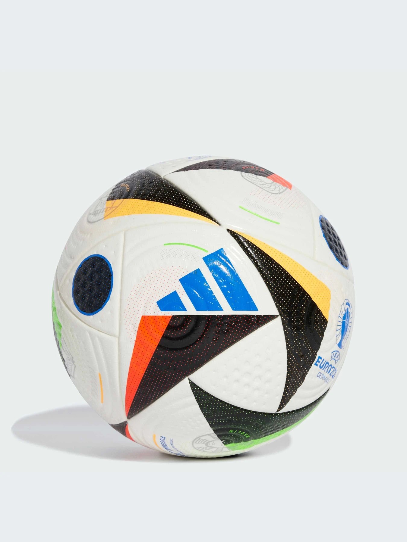 Мячи Adidas модель IQ3682-KZ Мячи Adidas модель IQ3682-KZ Фото