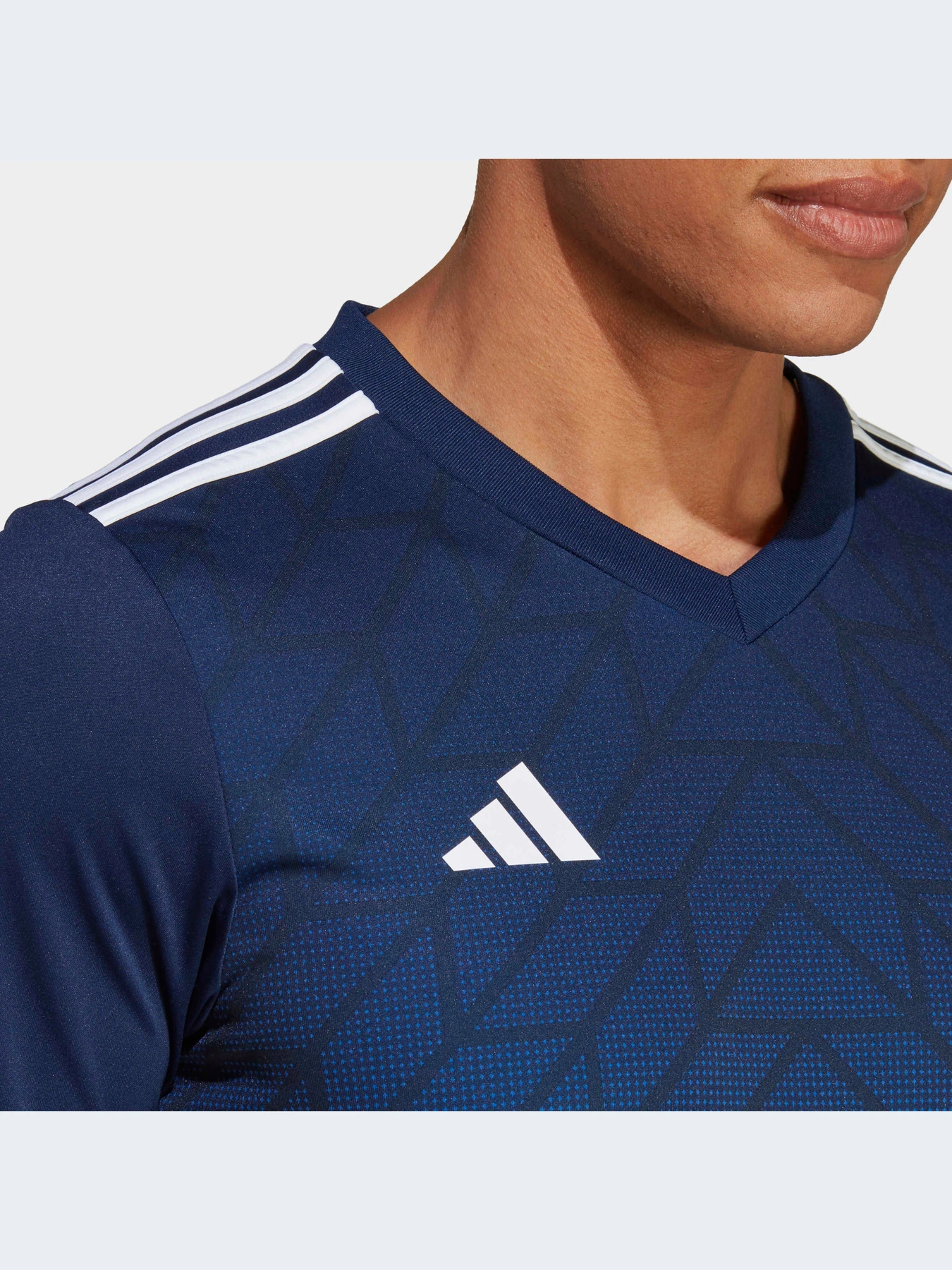 Футболки и поло Adidas модель HR2631-KZ Футболки и поло Adidas модель HR2631-KZ Фото