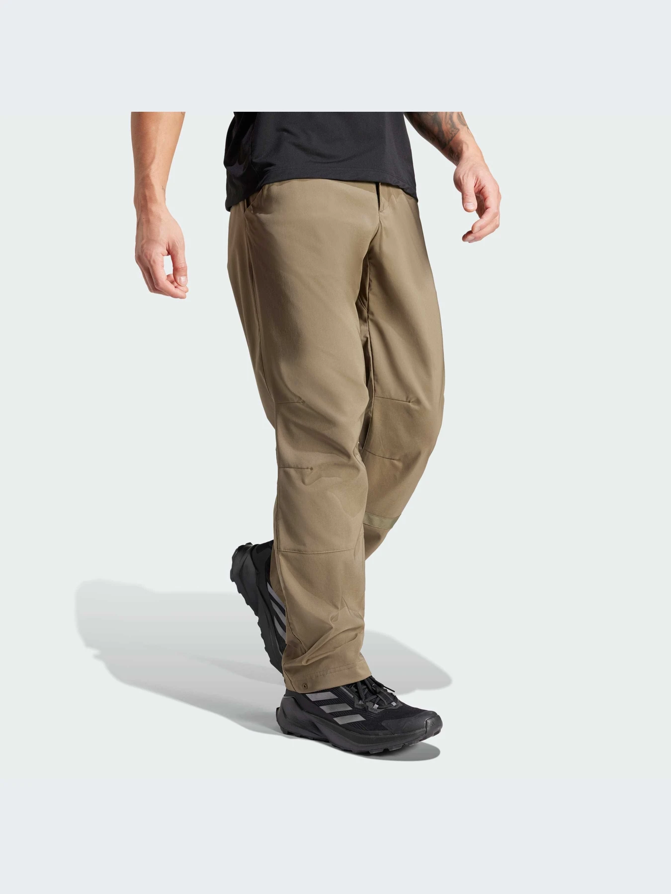 Брюки Adidas модель IQ1414-KZ Брюки Adidas модель IQ1414-KZ Фото