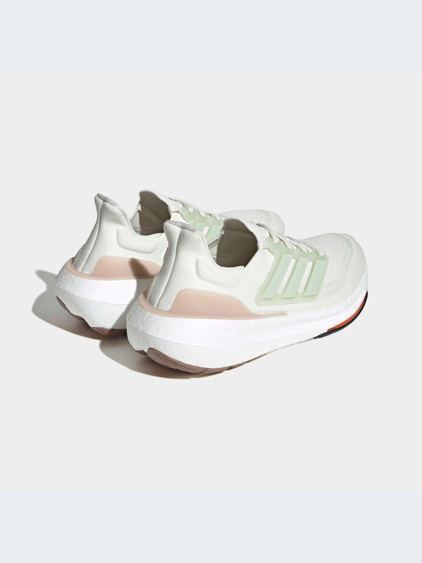 Кроссовки Adidas Ultraboost модель HQ6338-KZ Кроссовки Adidas Ultraboost модель HQ6338-KZ Фото