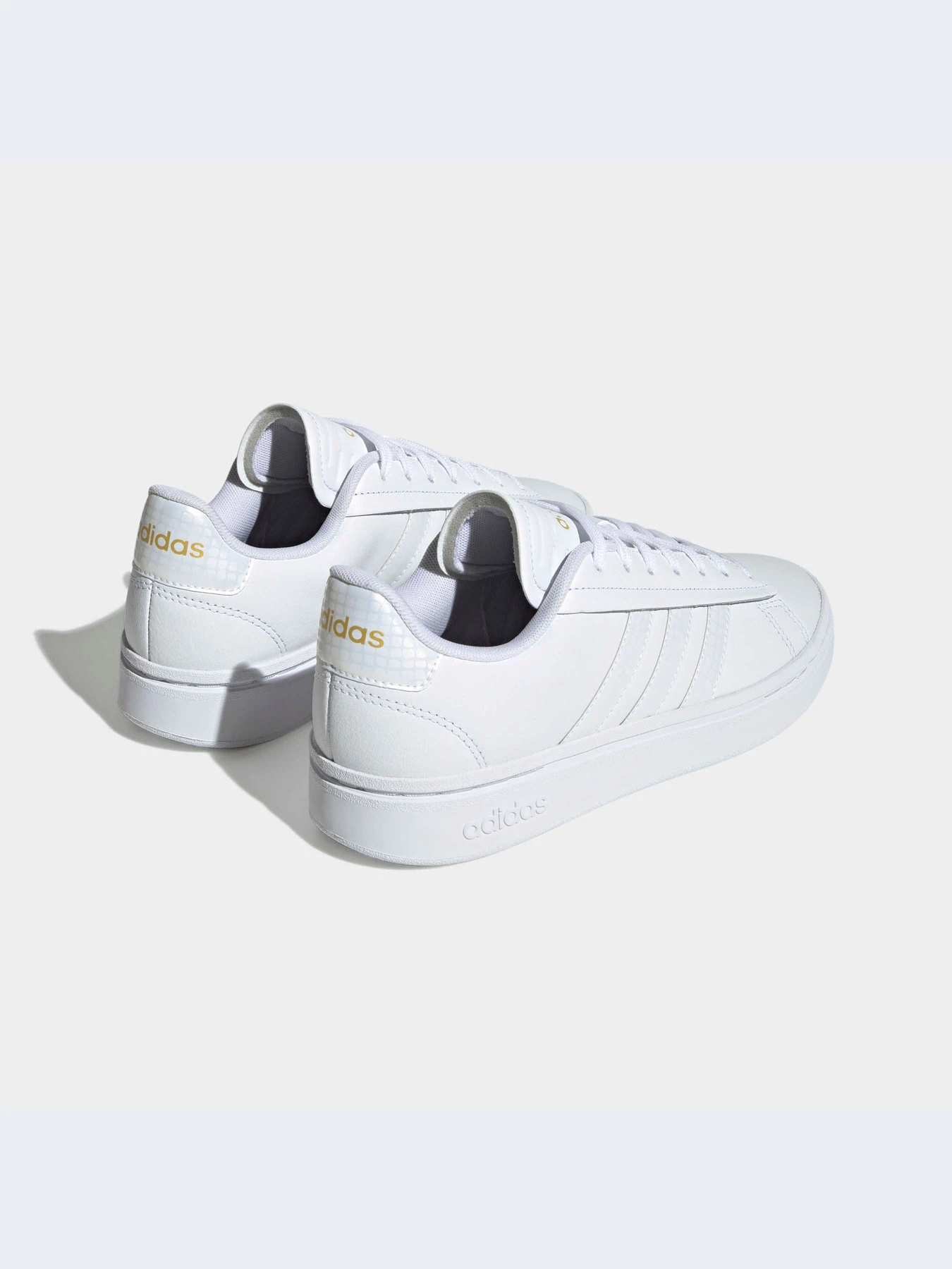 Кроссовки Adidas Grand Court модель HQ6600-KZ Кроссовки Adidas Grand Court модель HQ6600-KZ Фото