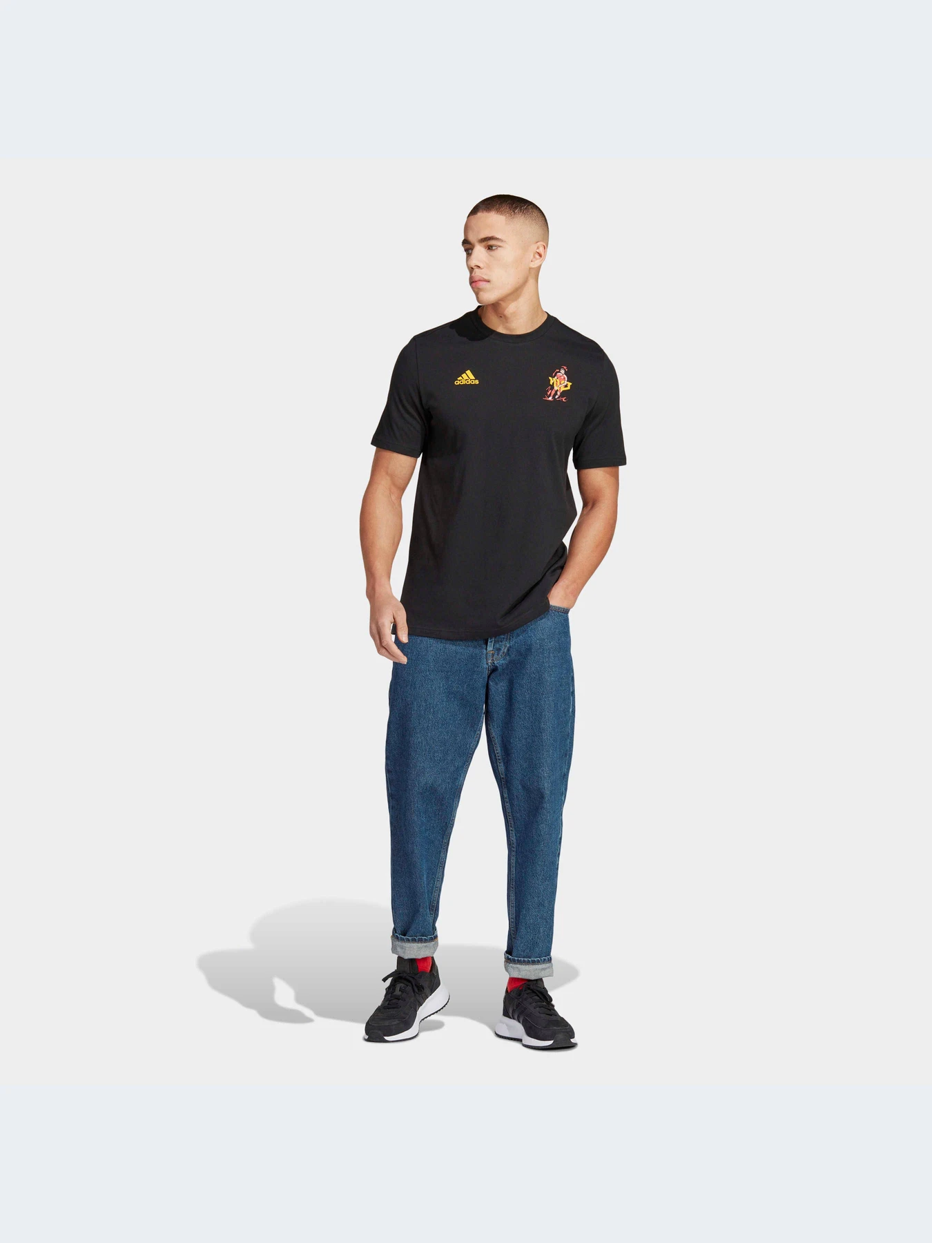 Футболки и поло Adidas Graphics модель HT5185-KZ Футболки и поло Adidas Graphics модель HT5185-KZ Фото