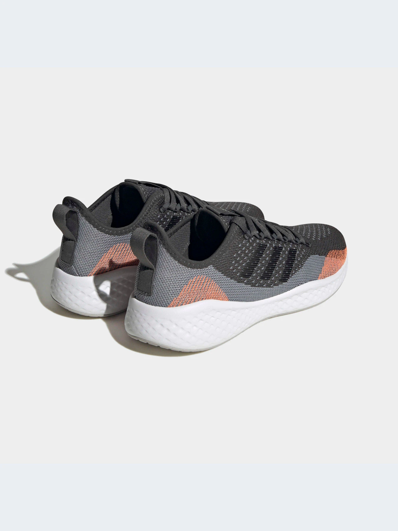 Кроссовки Adidas модель HP6745-KZ Кроссовки Adidas модель HP6745-KZ Фото