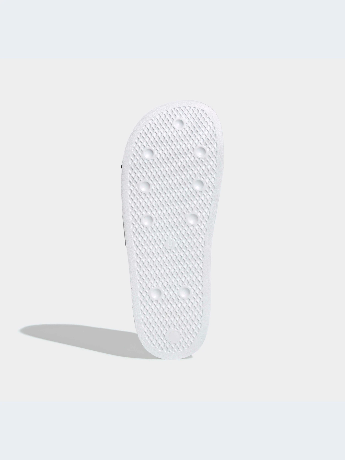 Шлёпанцы Adidas Adilette модель FU8297-KZ Шлёпанцы Adidas Adilette модель FU8297-KZ Фото