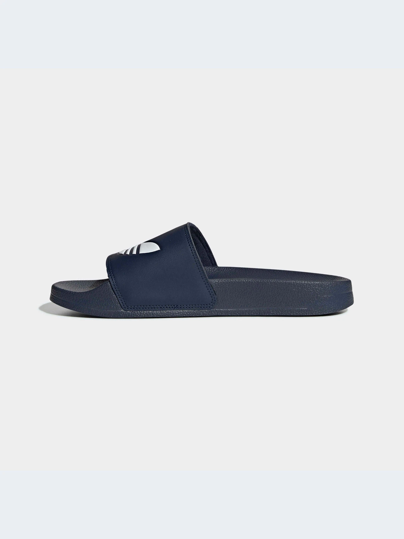 Шлёпанцы Adidas Adilette модель FU8299-KZ Шлёпанцы Adidas Adilette модель FU8299-KZ Фото