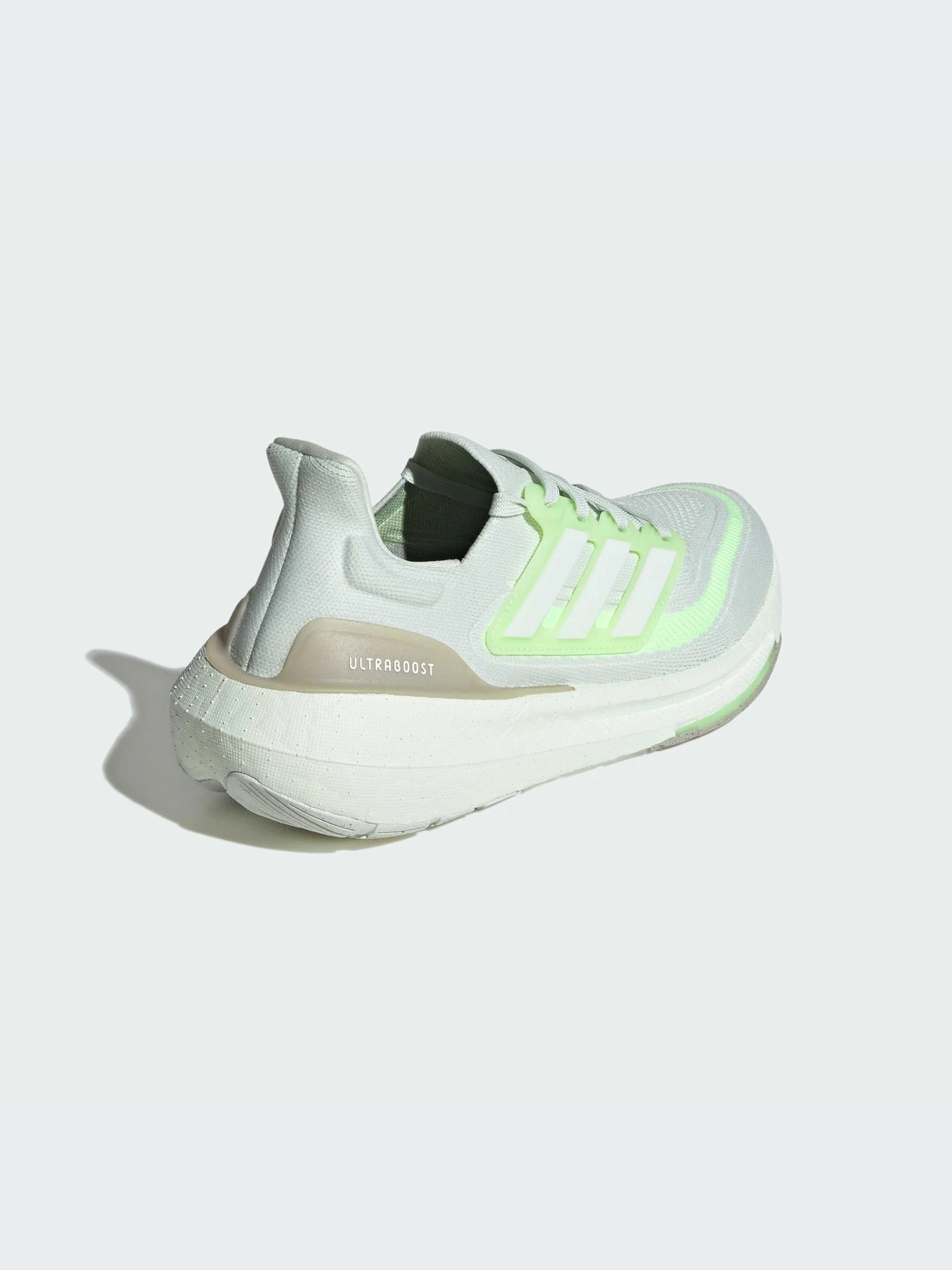 Кроссовки Adidas Ultraboost модель IE3338-KZ Кроссовки Adidas Ultraboost модель IE3338-KZ Фото