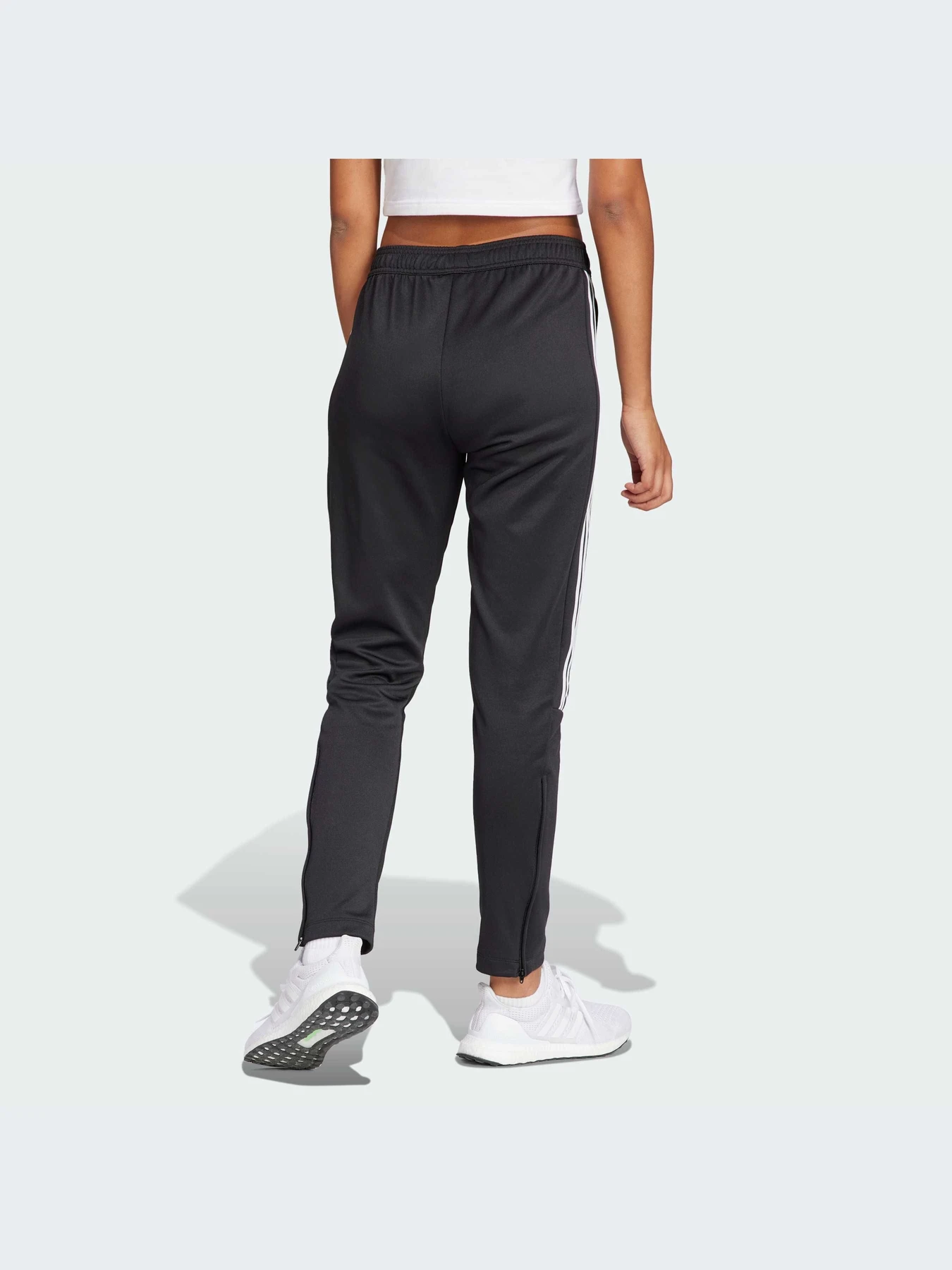 Брюки Adidas Tiro модель IS4554-KZ Брюки Adidas Tiro модель IS4554-KZ Фото