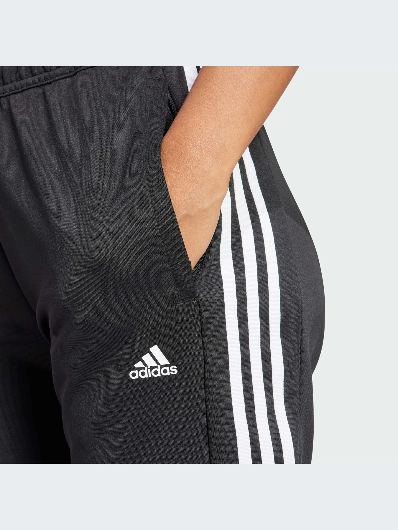 Брюки Adidas Tiro модель IS4554-KZ Брюки Adidas Tiro модель IS4554-KZ Фото