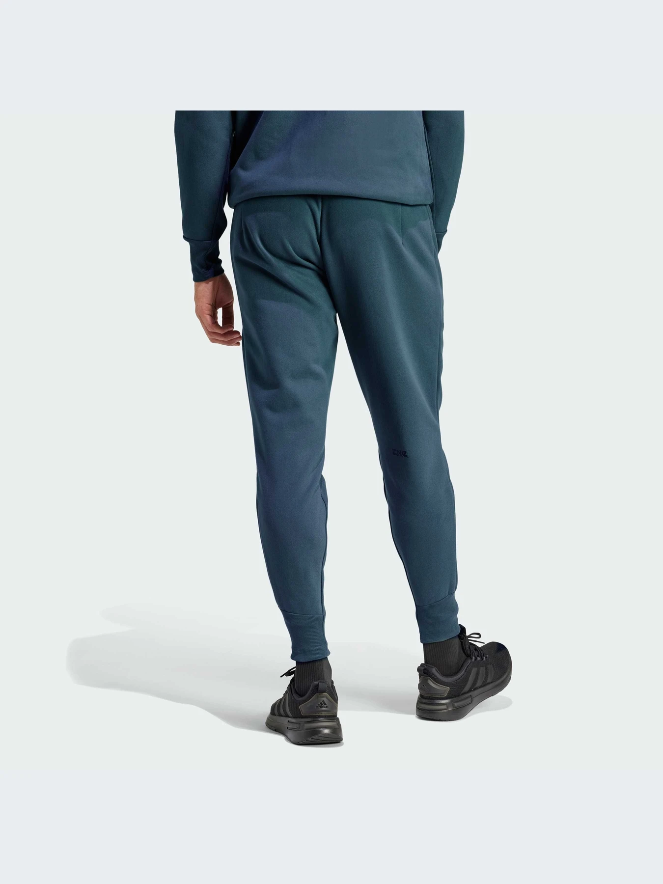 Брюки Adidas ZNE модель IR5244-KZ Брюки Adidas ZNE модель IR5244-KZ Фото