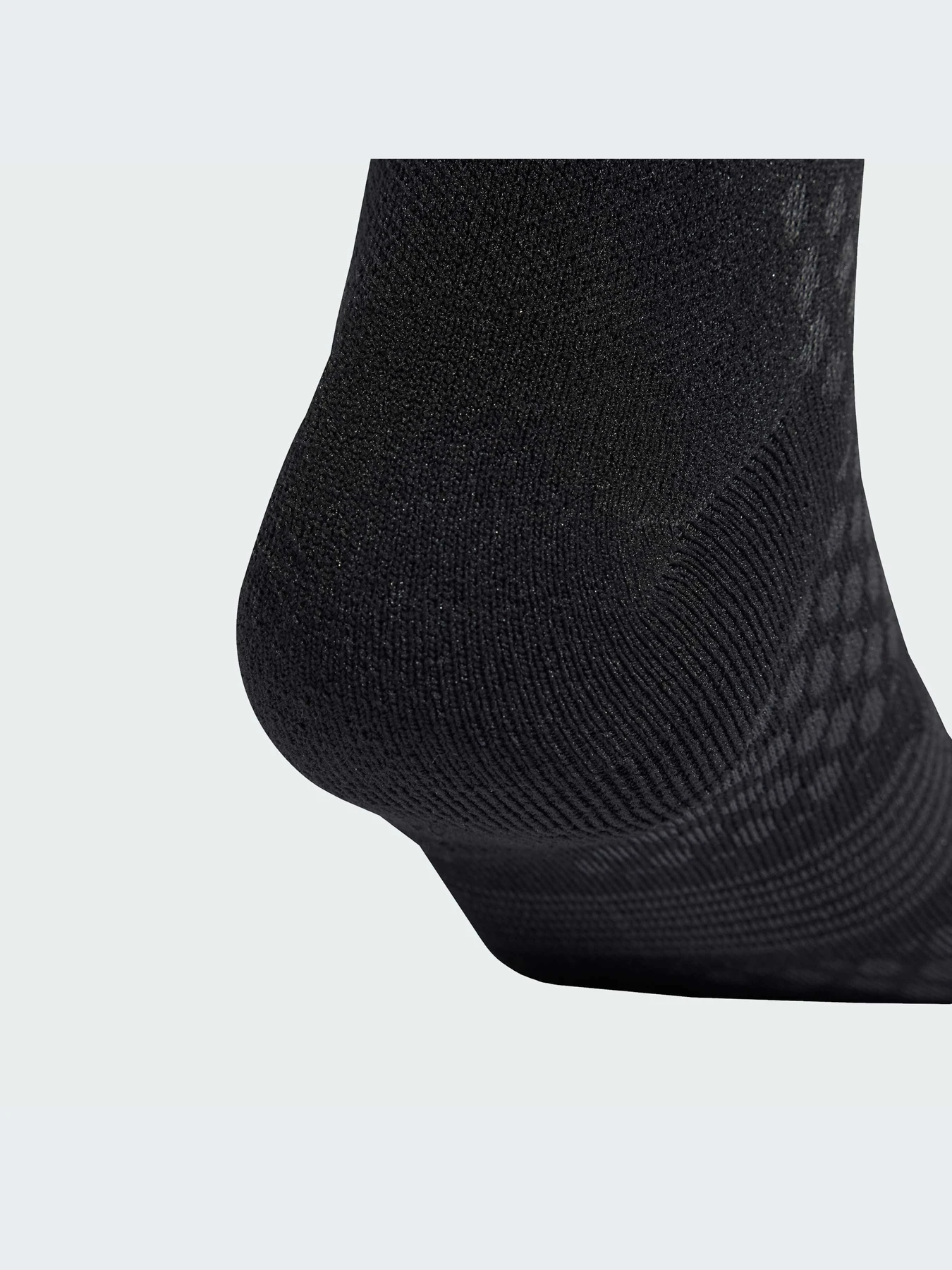 Носки и гольфы Adidas модель IP3575-KZ Носки и гольфы Adidas модель IP3575-KZ Фото