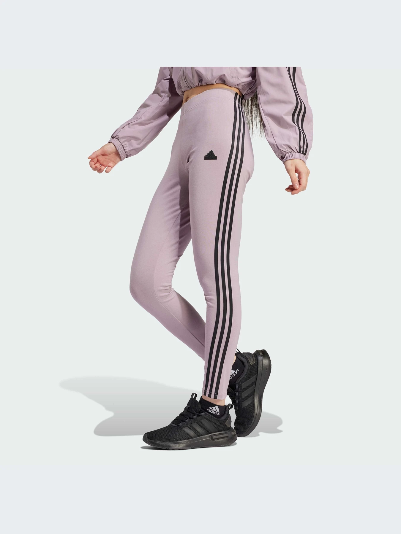 Брюки Adidas Культовые силуэты модель IS3611-KZ Брюки Adidas Культовые силуэты модель IS3611-KZ Фото