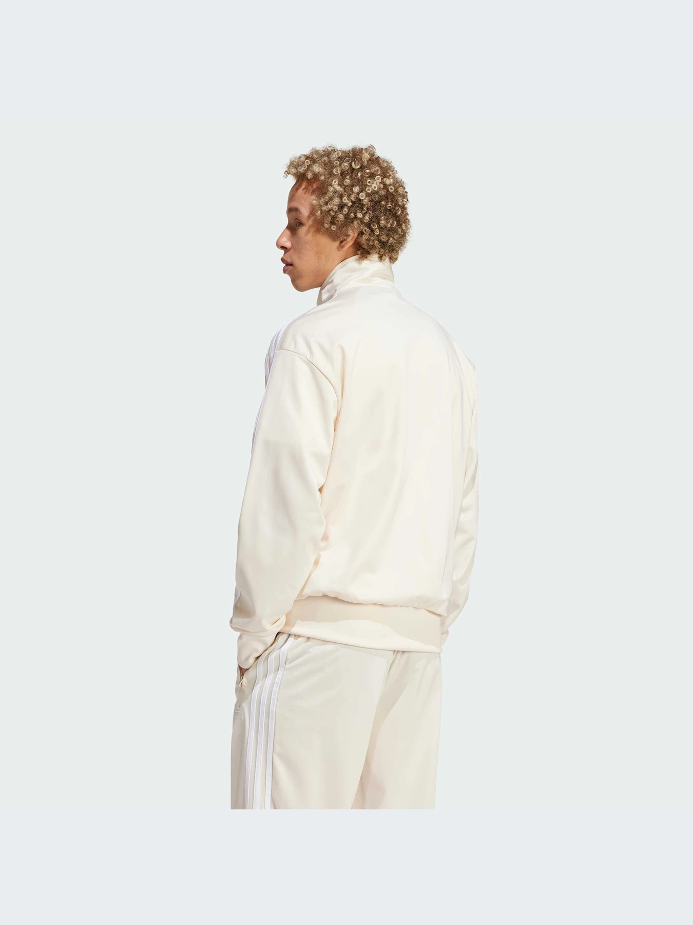 Худи и свитшоты Adidas модель IR9892-KZ Худи и свитшоты Adidas модель IR9892-KZ Фото
