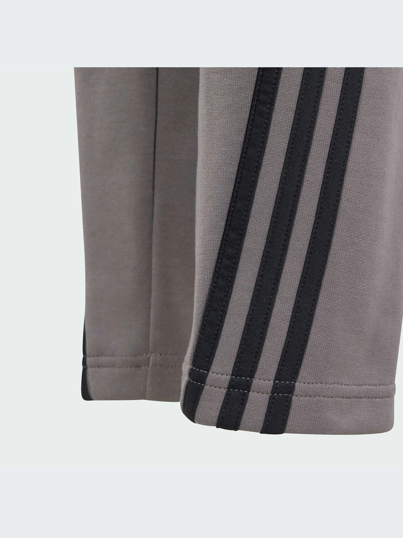 Брюки Adidas Icons модель IS4419-KZ Брюки Adidas Icons модель IS4419-KZ Фото