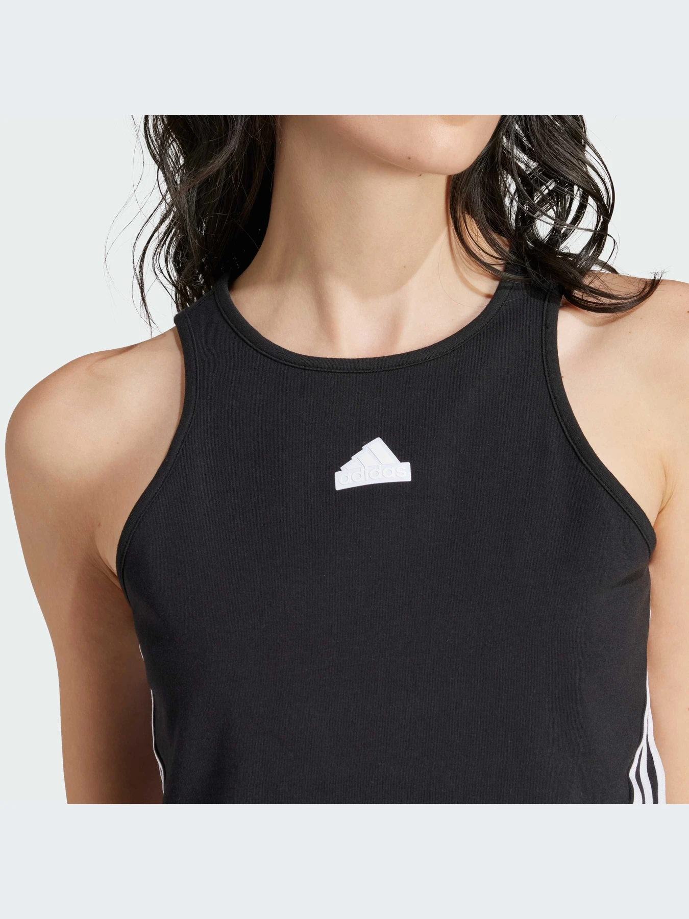 Футболки и поло Adidas Культовые силуэты модель IP1572-KZ Футболки и поло Adidas Культовые силуэты модель IP1572-KZ Фото