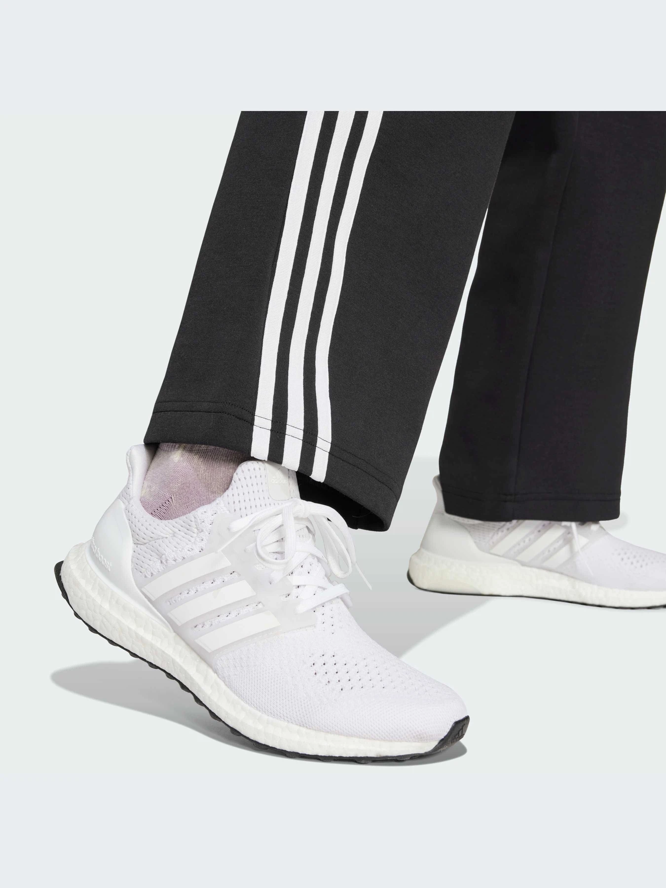 Брюки Adidas Культовые силуэты модель IN9474-KZ Брюки Adidas Культовые силуэты модель IN9474-KZ Фото