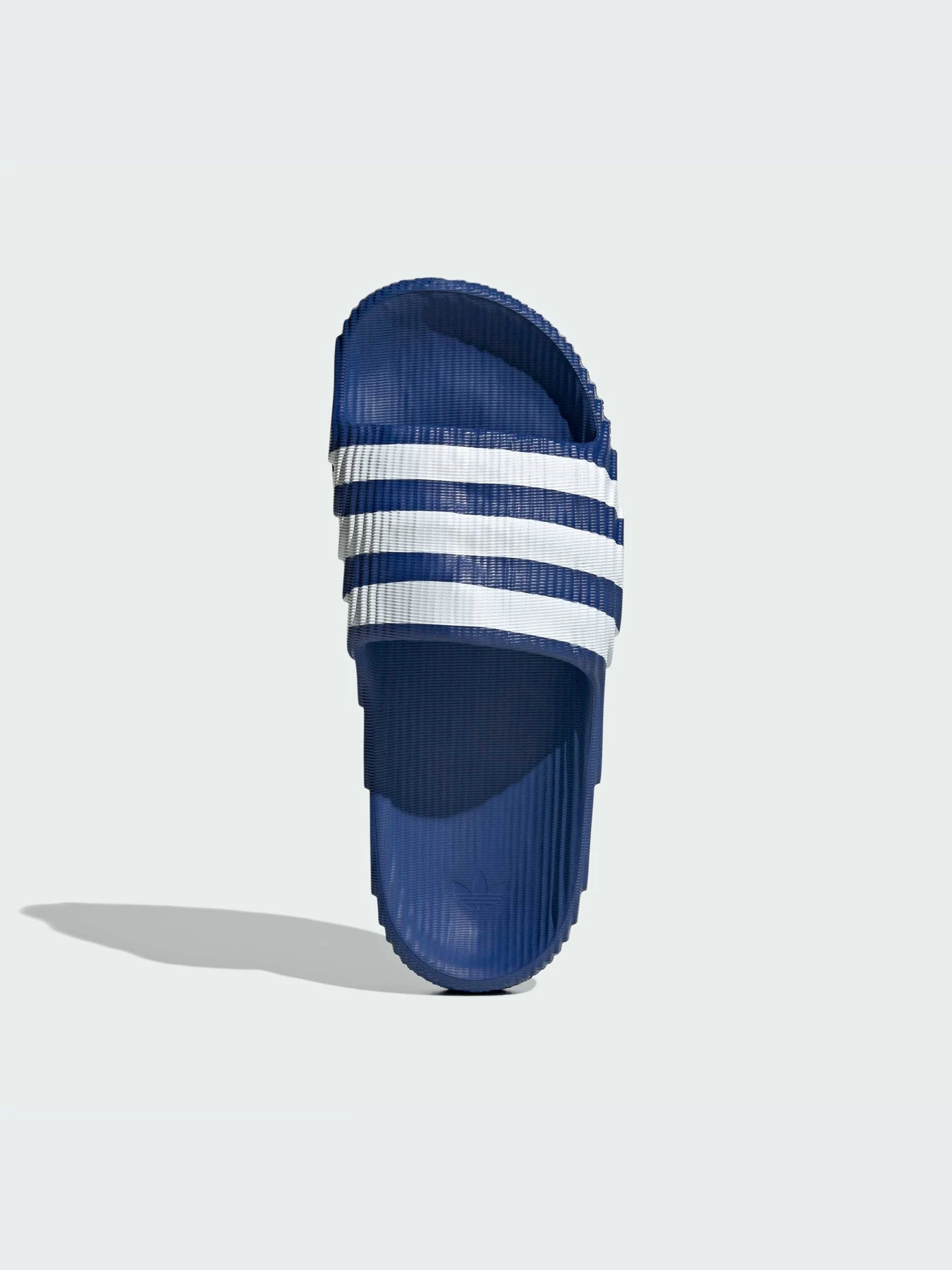 Шлёпанцы Adidas Adilette модель IF3667-KZ Шлёпанцы Adidas Adilette модель IF3667-KZ Фото