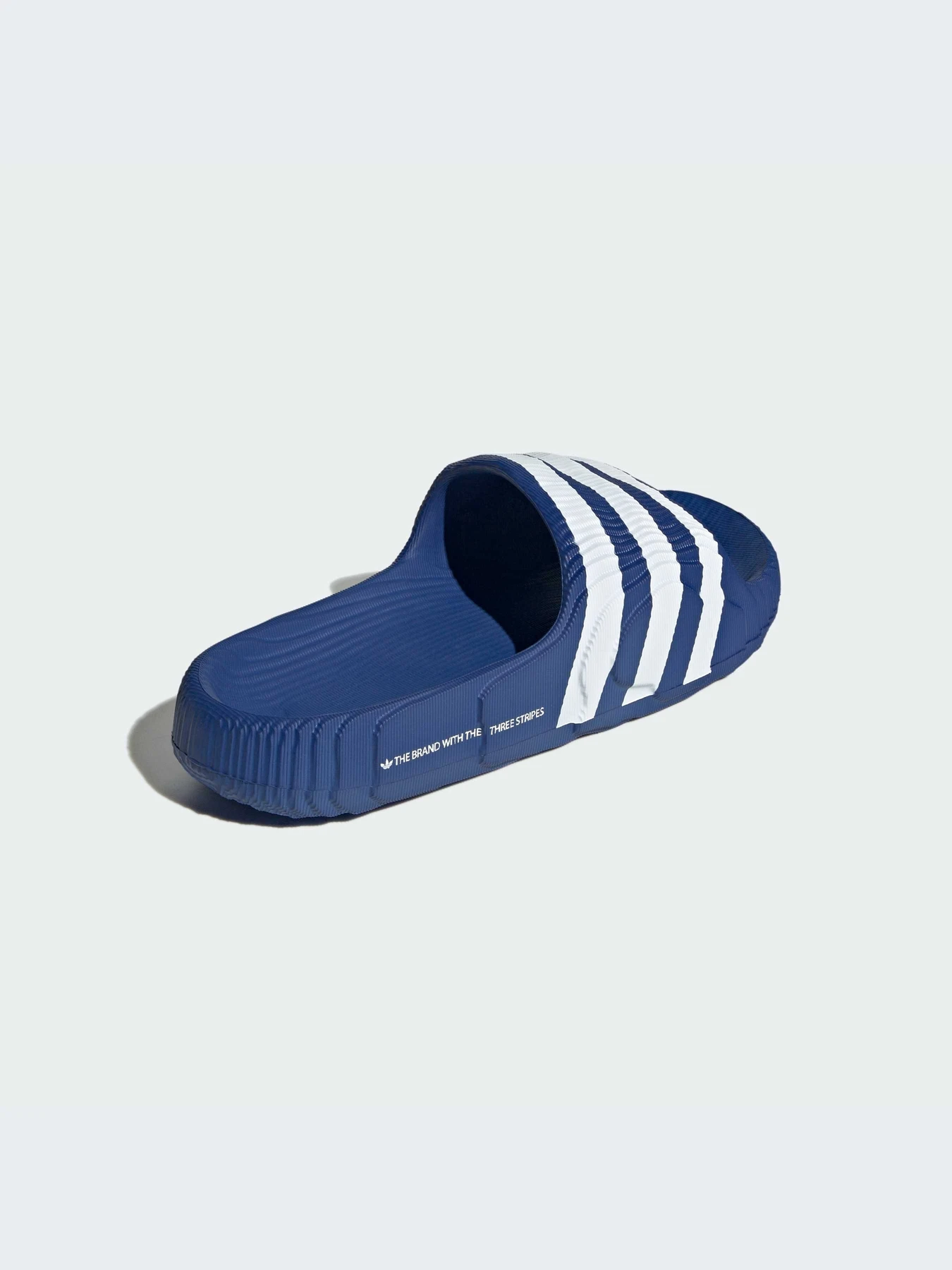 Шлёпанцы Adidas Adilette модель IF3667-KZ Шлёпанцы Adidas Adilette модель IF3667-KZ Фото