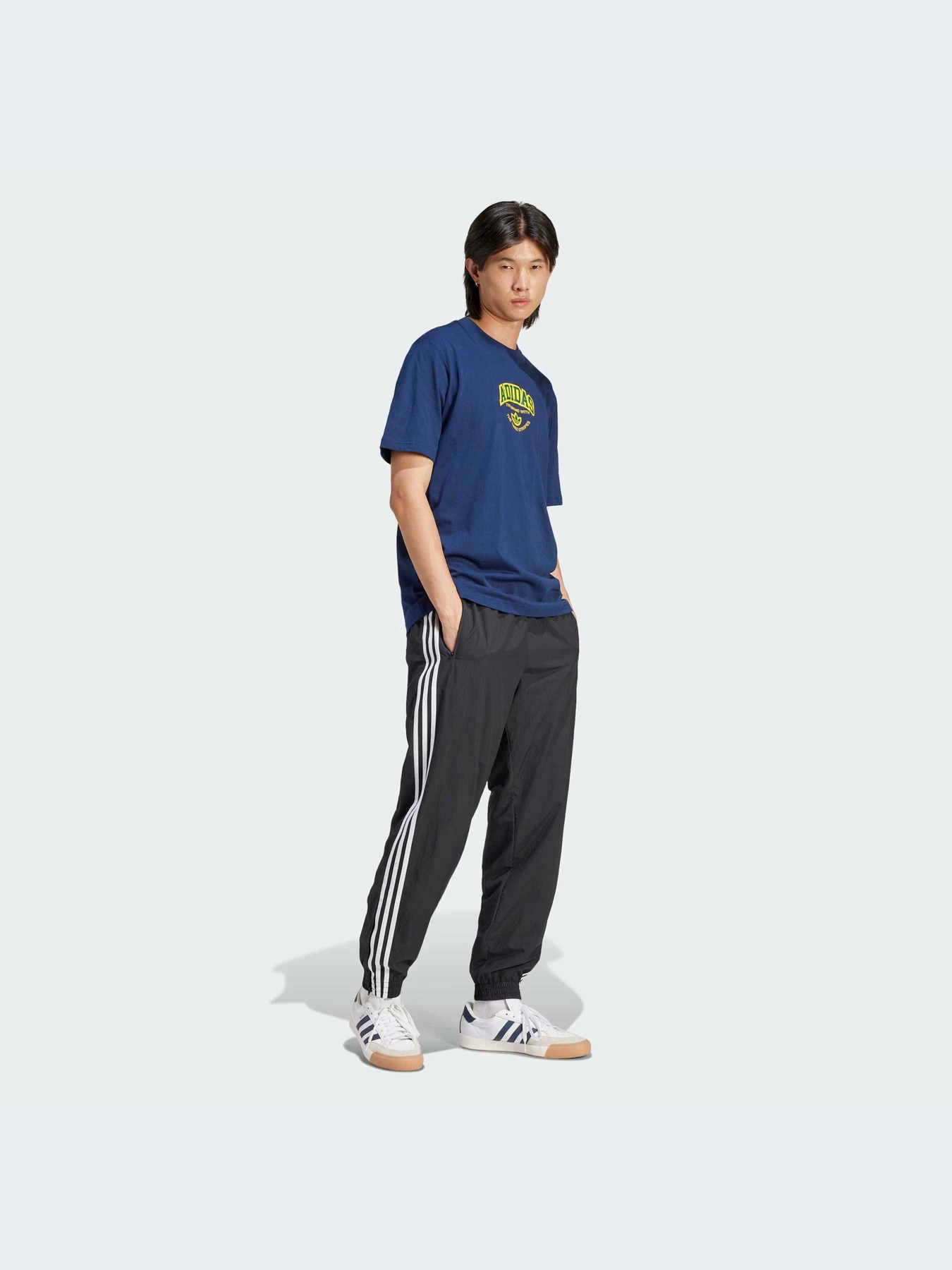 Футболки и поло Adidas Graphics модель IS0184-KZ Футболки и поло Adidas Graphics модель IS0184-KZ Фото