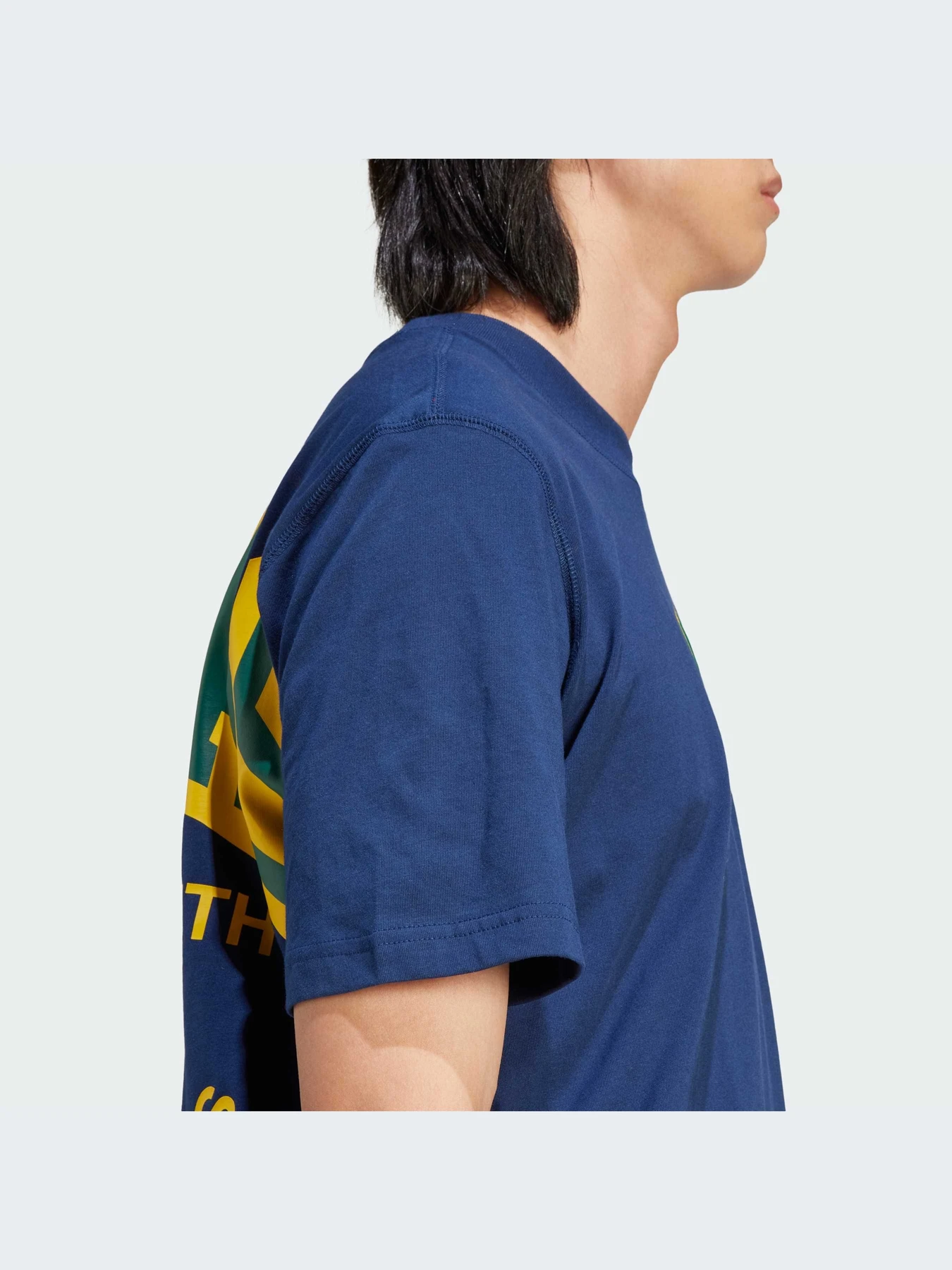 Футболки и поло Adidas Graphics модель IS0184-KZ Футболки и поло Adidas Graphics модель IS0184-KZ Фото