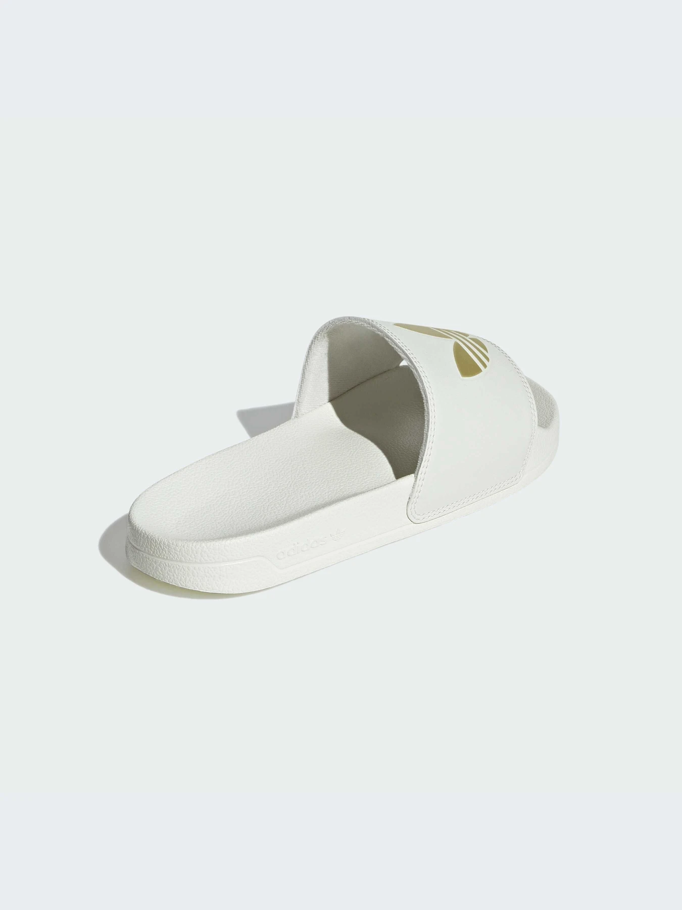 Шлёпанцы Adidas Adilette модель IE2988-KZ Шлёпанцы Adidas Adilette модель IE2988-KZ Фото