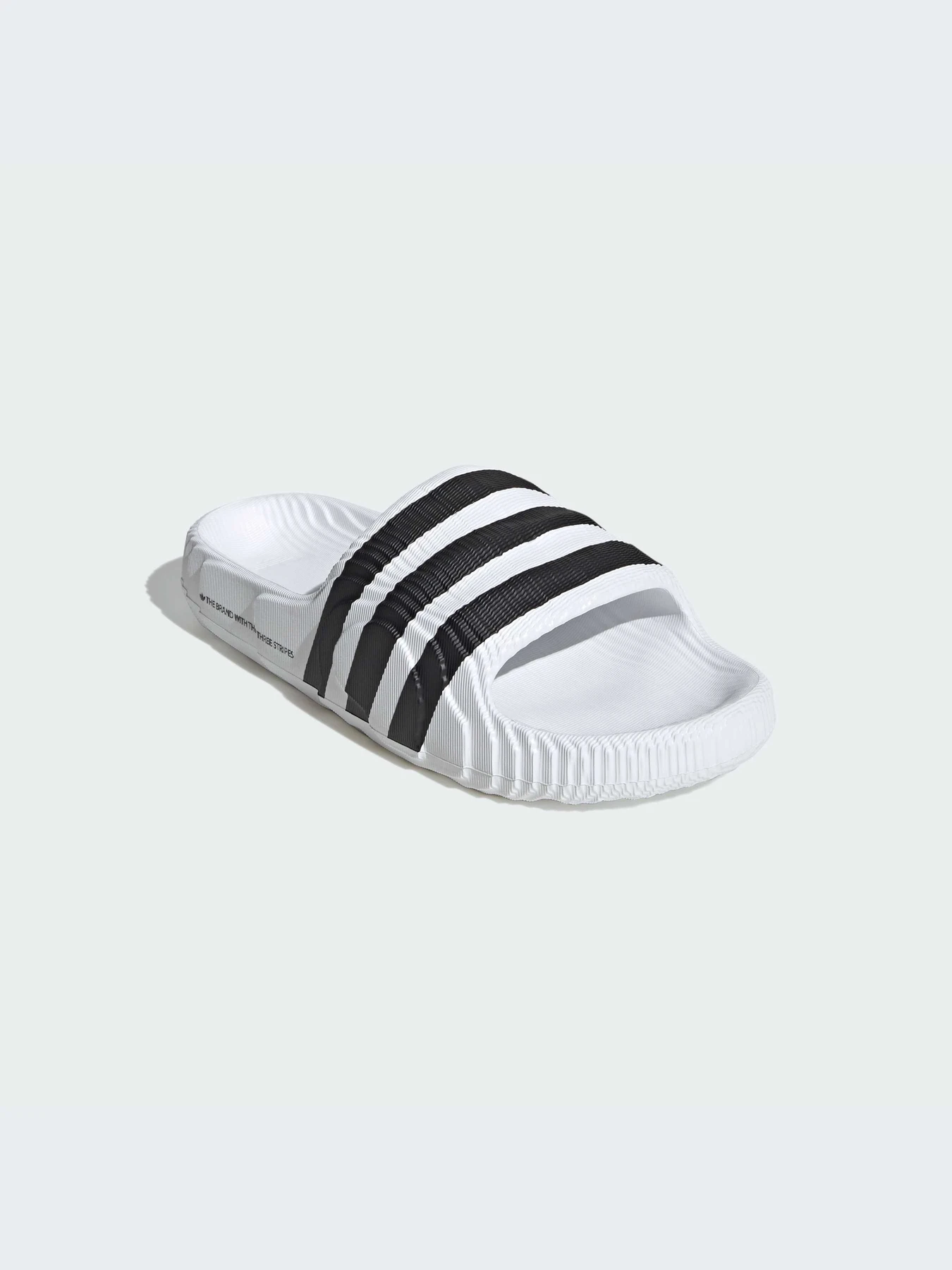 Шлёпанцы Adidas Adilette модель IF3668-KZ Шлёпанцы Adidas Adilette модель IF3668-KZ Фото