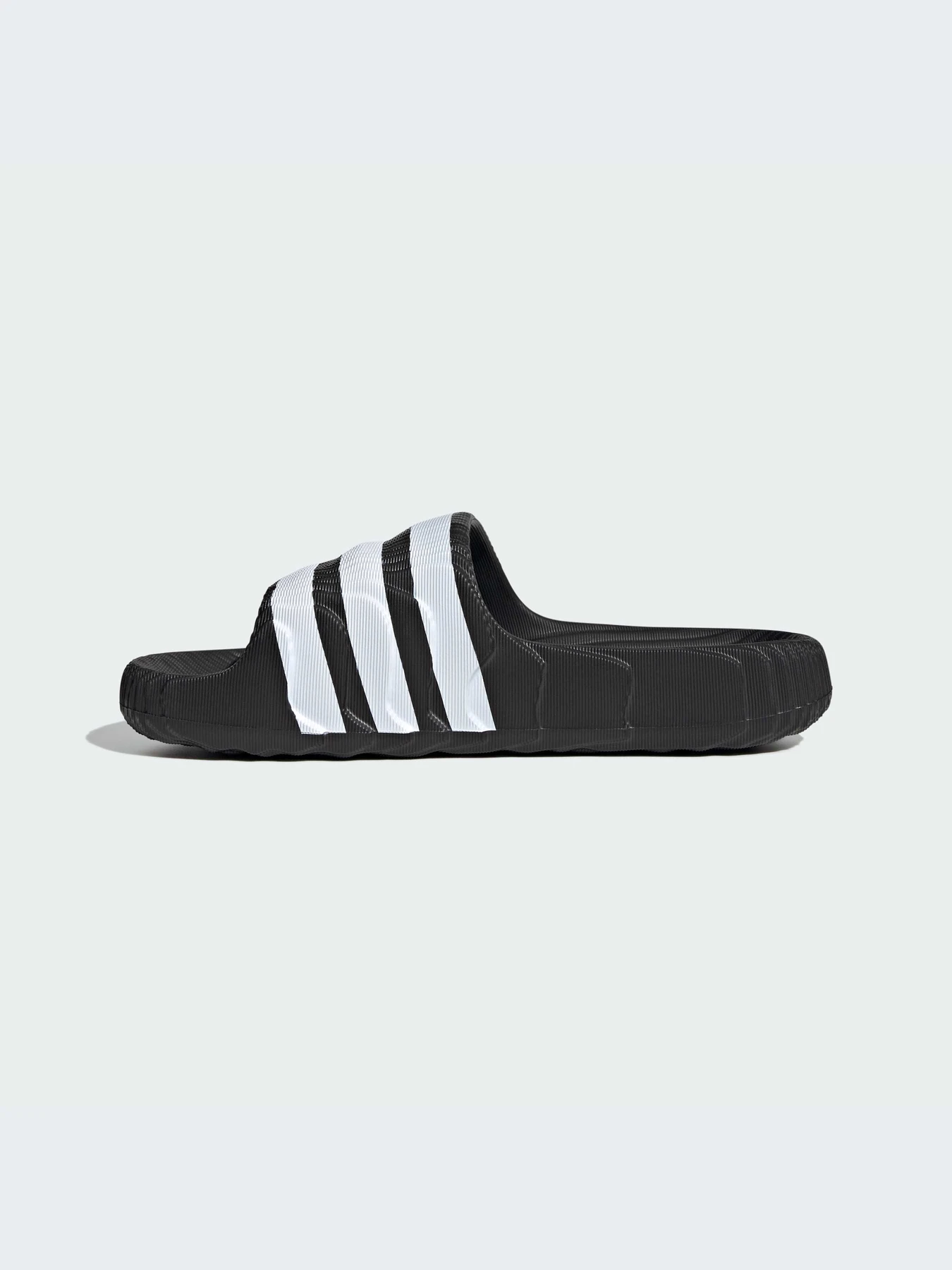 Шлёпанцы Adidas Adilette модель IF3670-KZ Шлёпанцы Adidas Adilette модель IF3670-KZ Фото