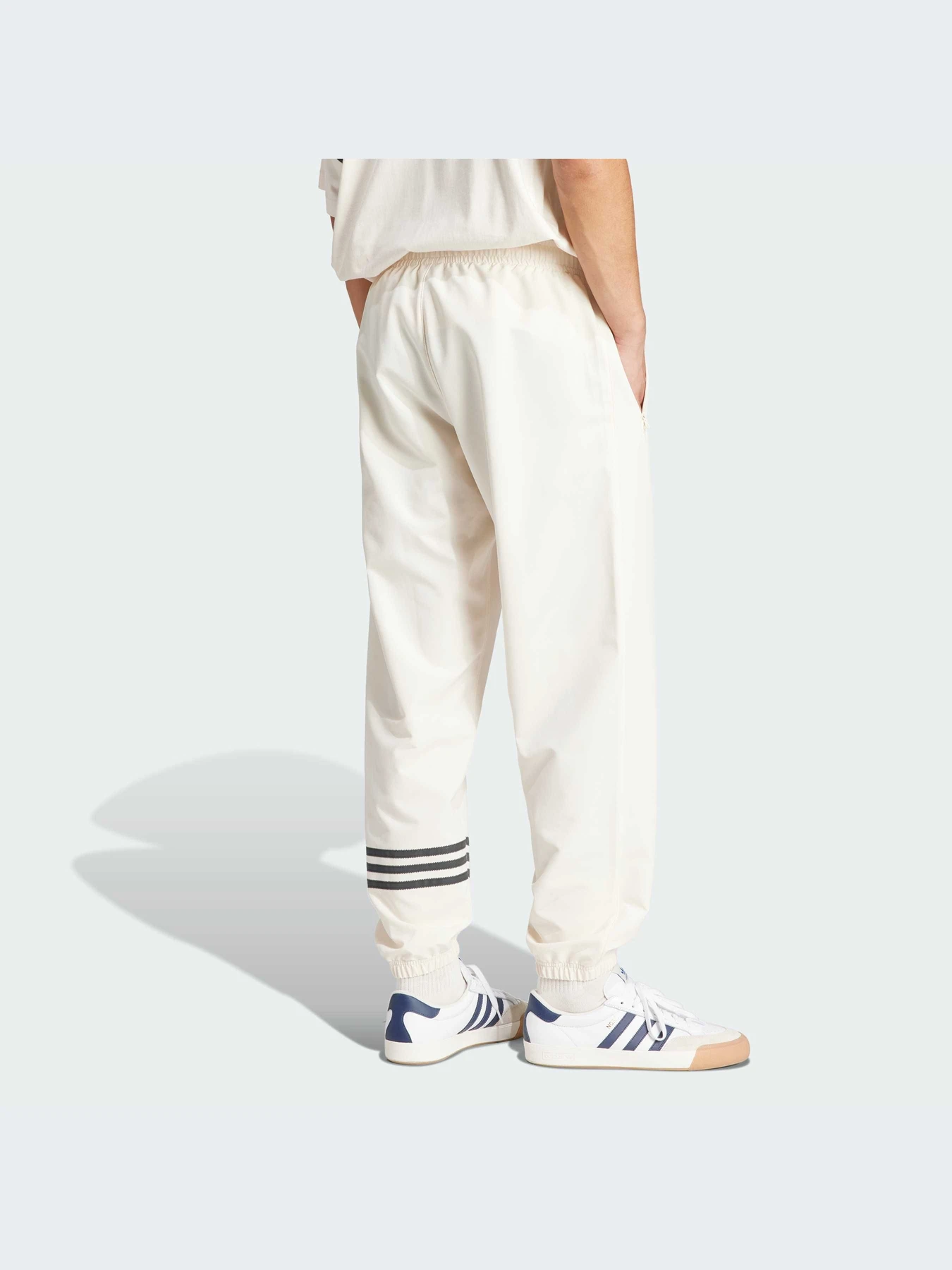 Брюки Adidas модель IV5356-KZ Брюки Adidas модель IV5356-KZ Фото