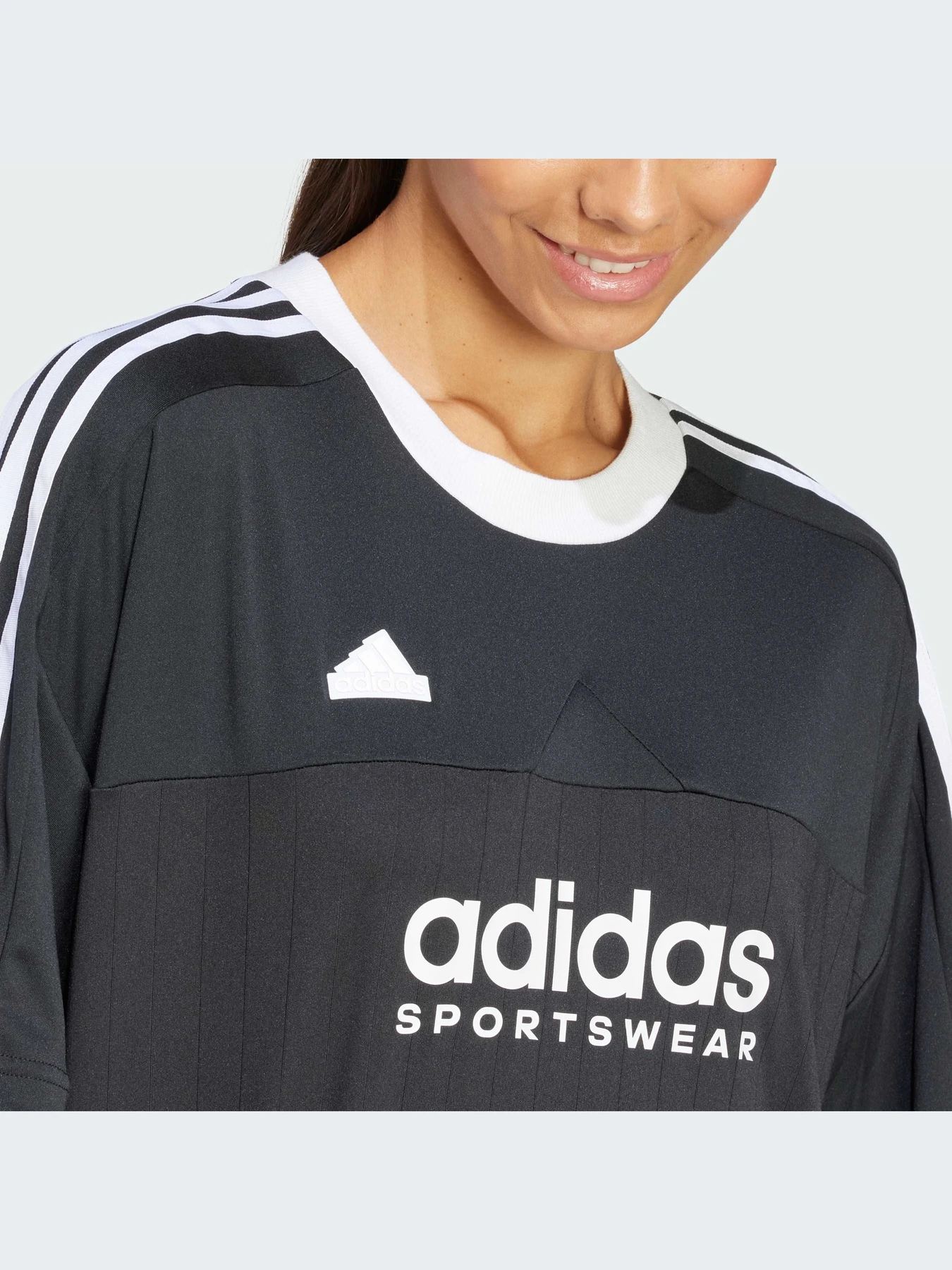 Футболки и поло Adidas Tiro модель IS4582-KZ Футболки и поло Adidas Tiro модель IS4582-KZ Фото