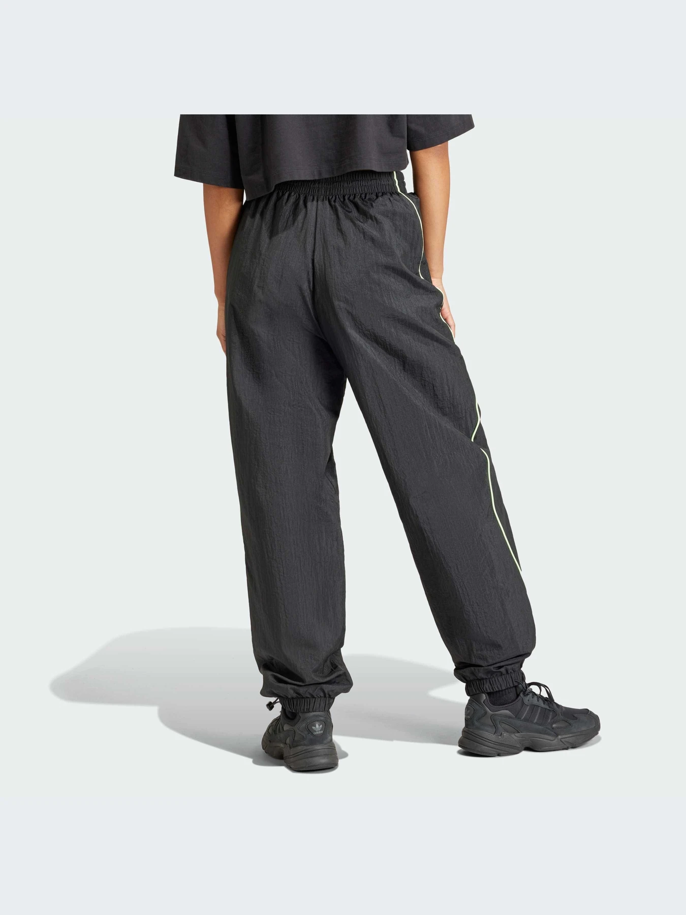 Брюки Adidas модель IT9698-KZ Брюки Adidas модель IT9698-KZ Фото
