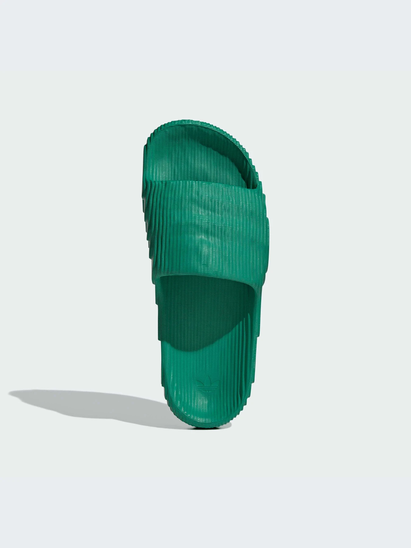 Шлёпанцы Adidas Adilette модель IF3661-KZ Шлёпанцы Adidas Adilette модель IF3661-KZ Фото