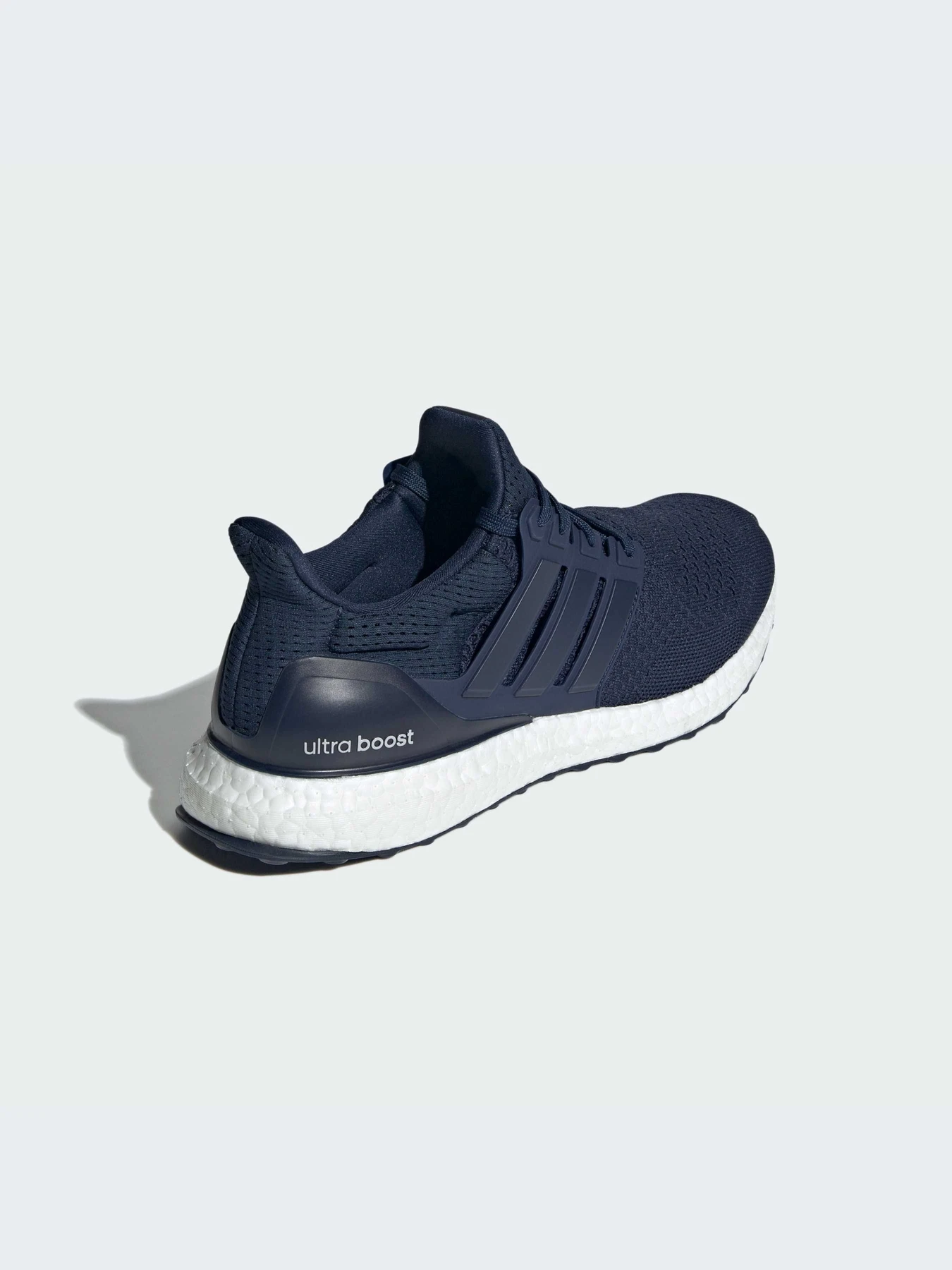 Кроссовки Adidas Ultraboost модель ID5935-KZ Кроссовки Adidas Ultraboost модель ID5935-KZ Фото