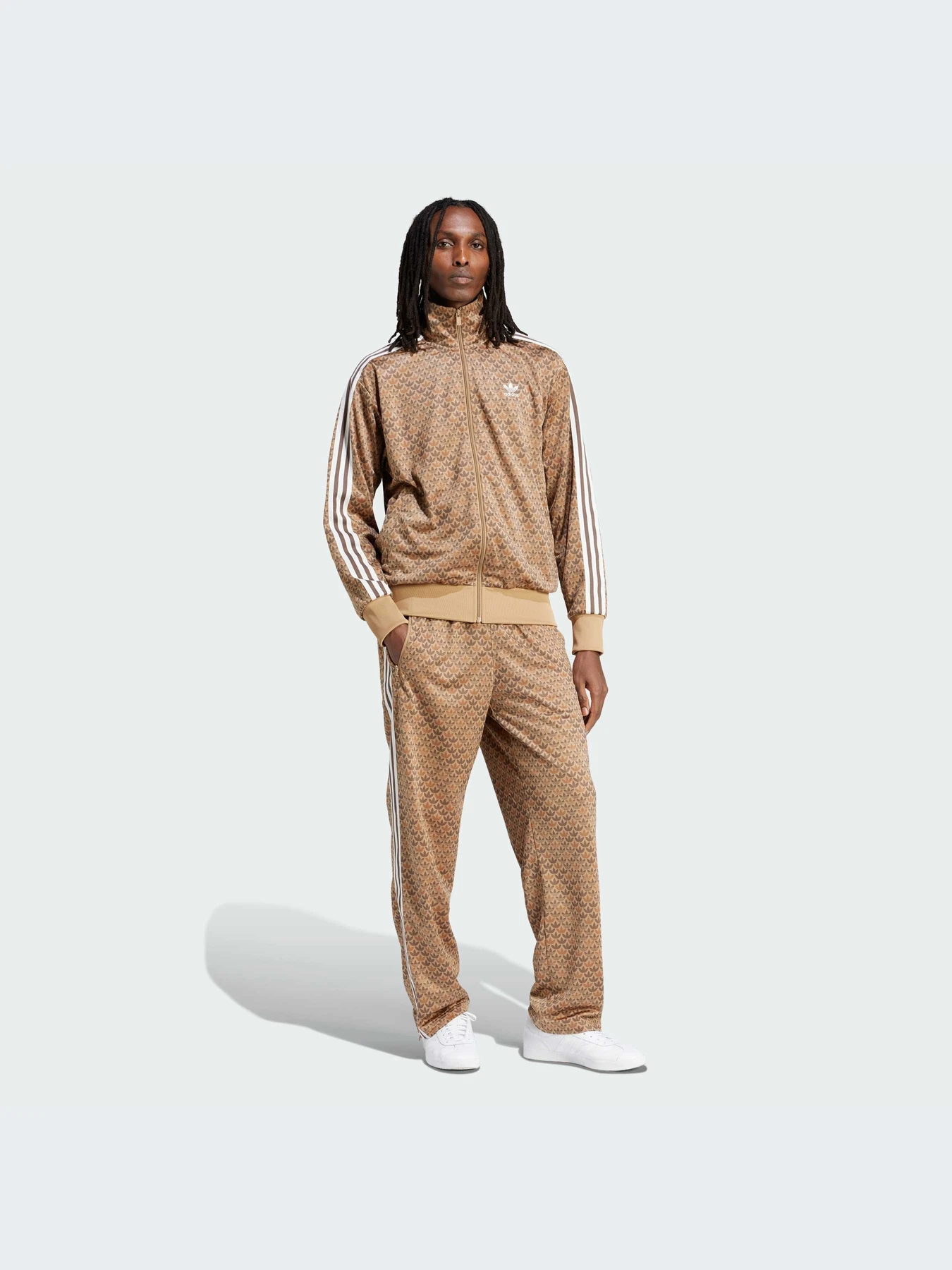 Брюки Adidas Graphics модель IS2922-KZ Брюки Adidas Graphics модель IS2922-KZ Фото