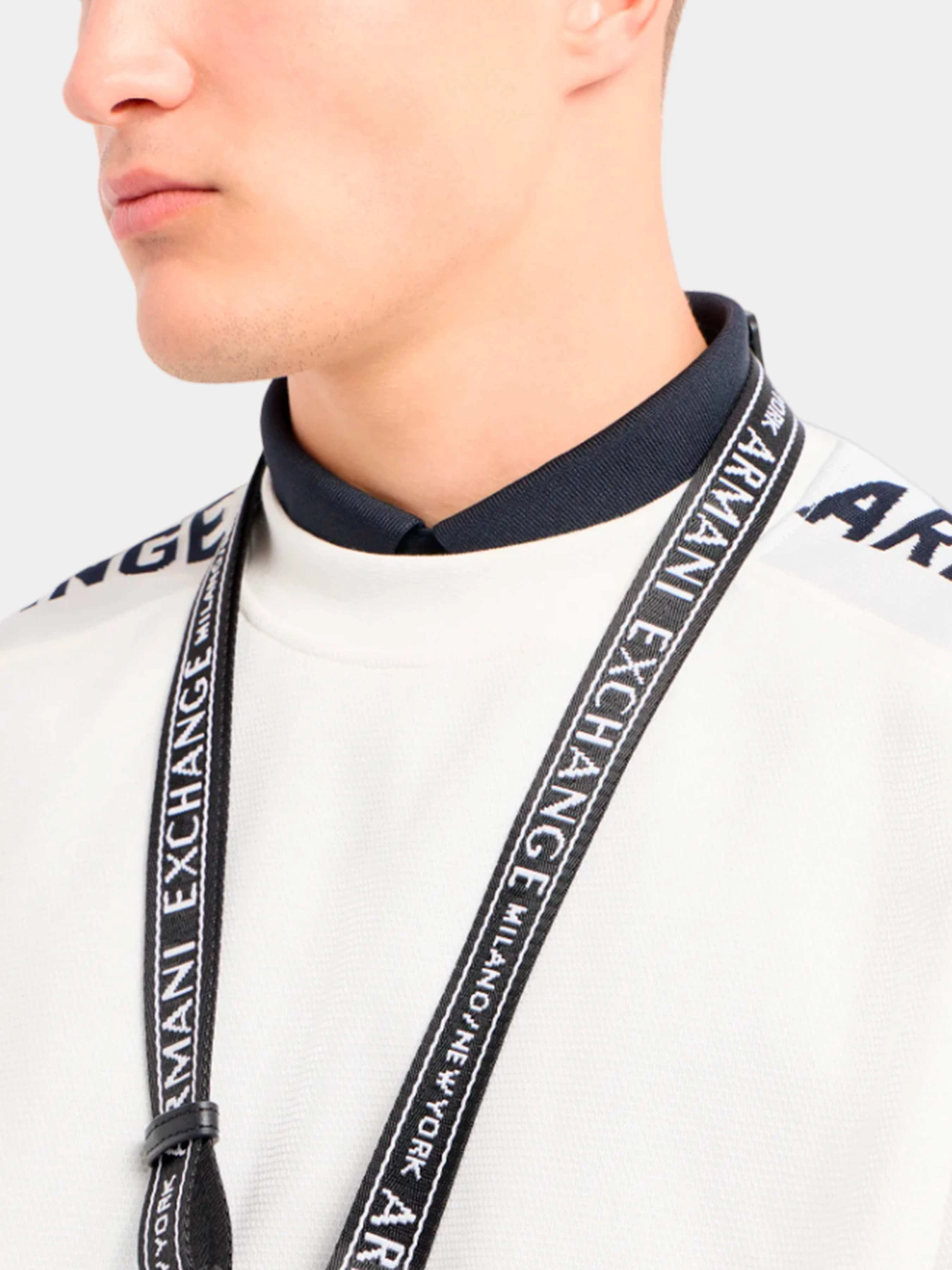 Худи и свитшоты Armani Exchange модель 3DZMLA-ZJLGZ-1116 Худи и свитшоты Armani Exchange модель 3DZMLA-ZJLGZ-1116 Фото