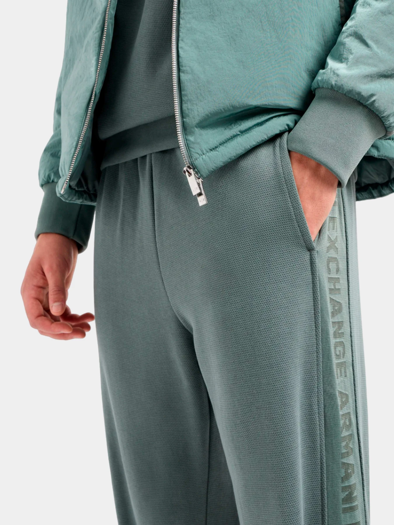 Брюки Armani Exchange модель 3DZPLA-ZJLGZ-1888 Брюки Armani Exchange модель 3DZPLA-ZJLGZ-1888 Фото