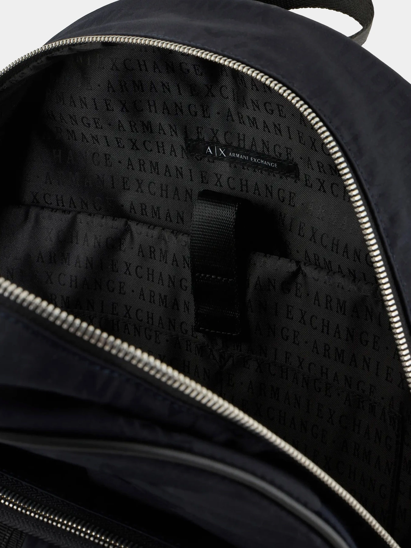 Рюкзаки Armani Exchange модель 952512-4R834-00035 Рюкзаки Armani Exchange модель 952512-4R834-00035 Фото