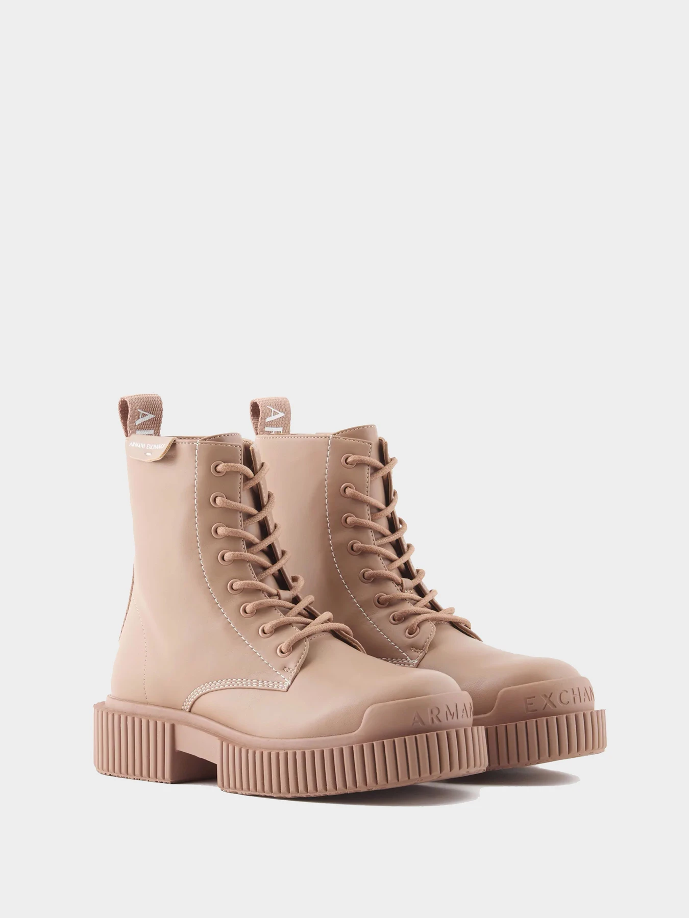Ботинки и сапоги Armani Exchange модель XDM015-XV789-00558 Ботинки и сапоги Armani Exchange модель XDM015-XV789-00558 Фото
