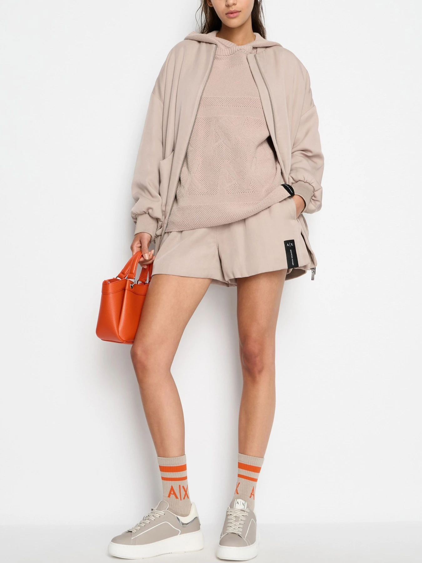 Худи и свитшоты Armani Exchange модель 3DYM1B-YMZ1Z-1786 Худи и свитшоты Armani Exchange модель 3DYM1B-YMZ1Z-1786 Фото