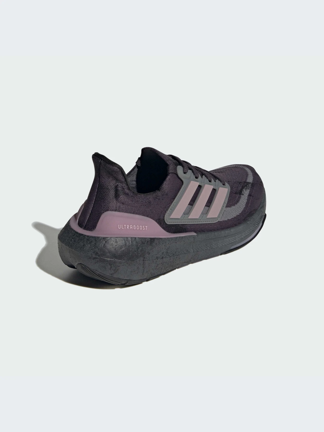 Кроссовки Adidas Ultraboost модель IF1487-KZ Кроссовки Adidas Ultraboost модель IF1487-KZ Фото