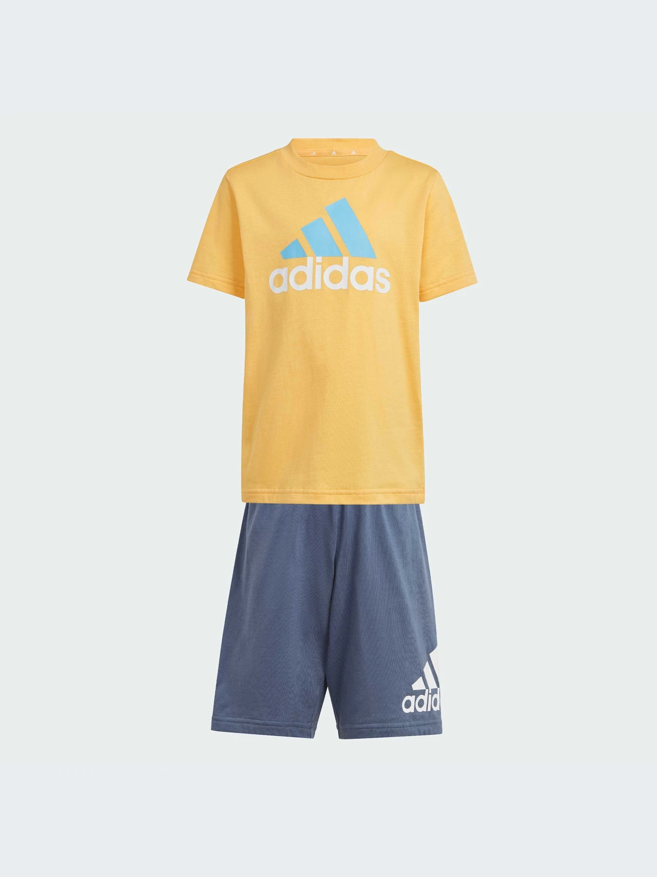 Костюмы Adidas модель IS2483-KZ Костюмы Adidas модель IS2483-KZ Фото